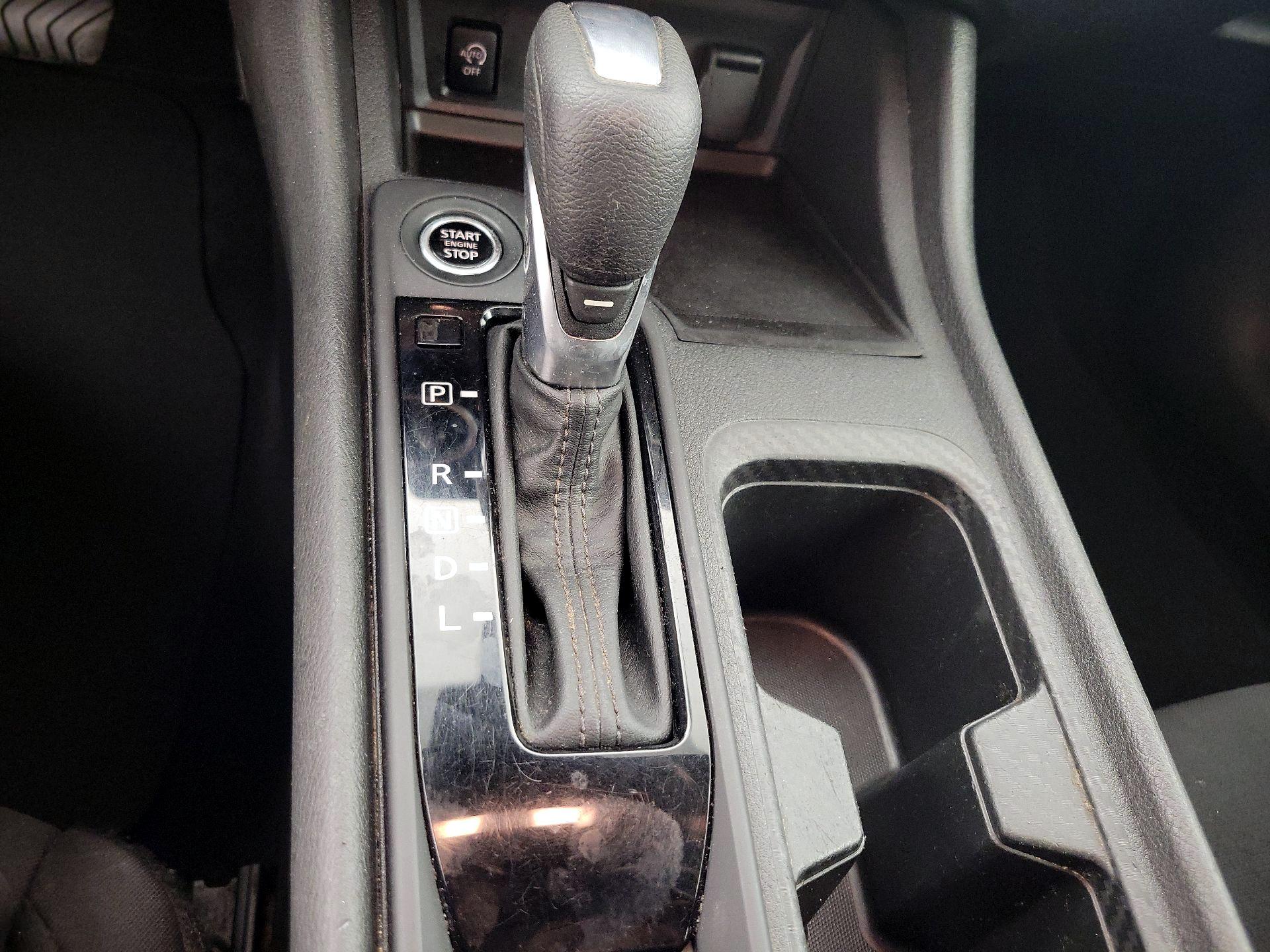 Thumbnail: 2024 Nissan Sentra - 17