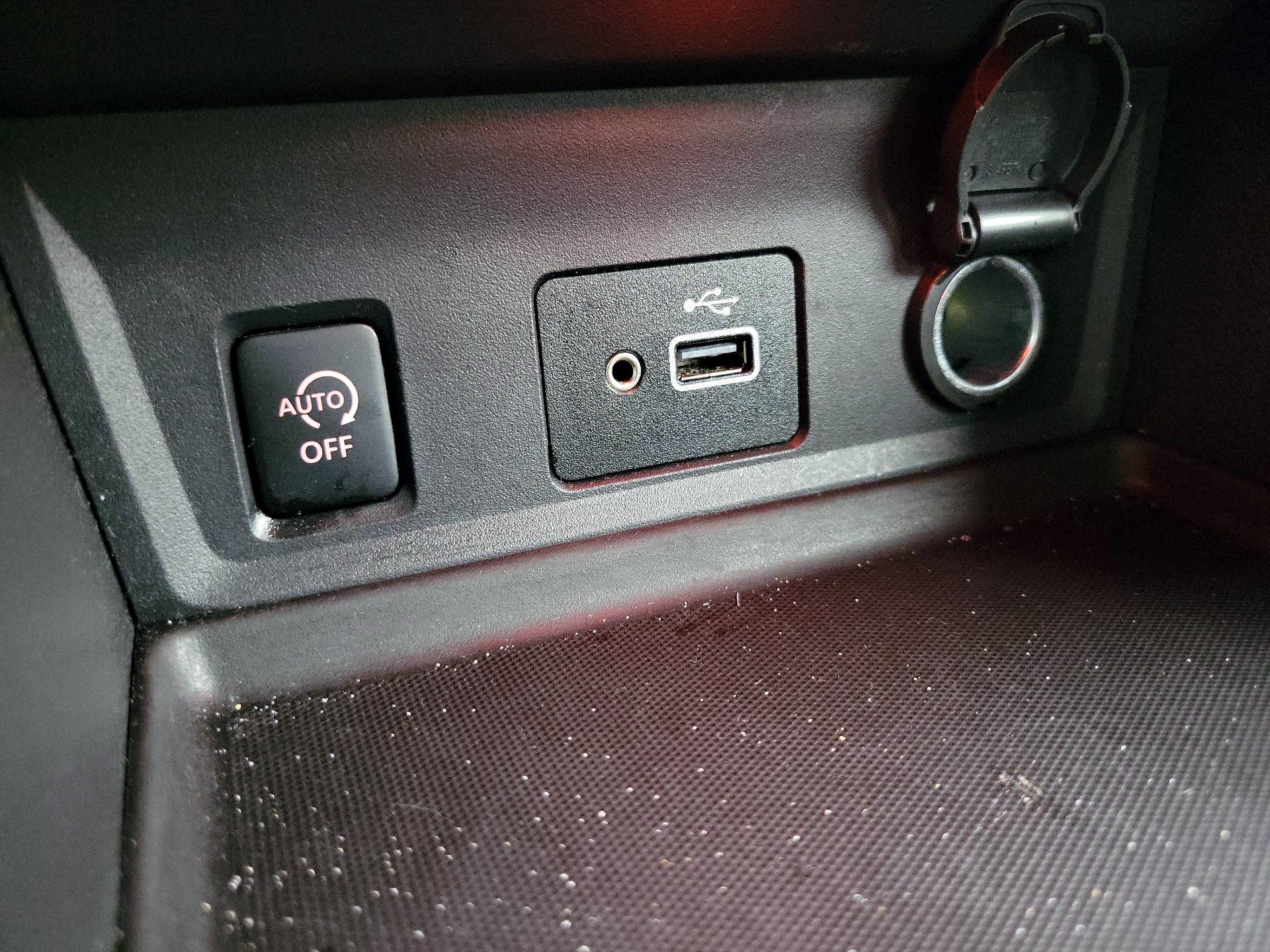 Thumbnail: 2024 Nissan Sentra - 18