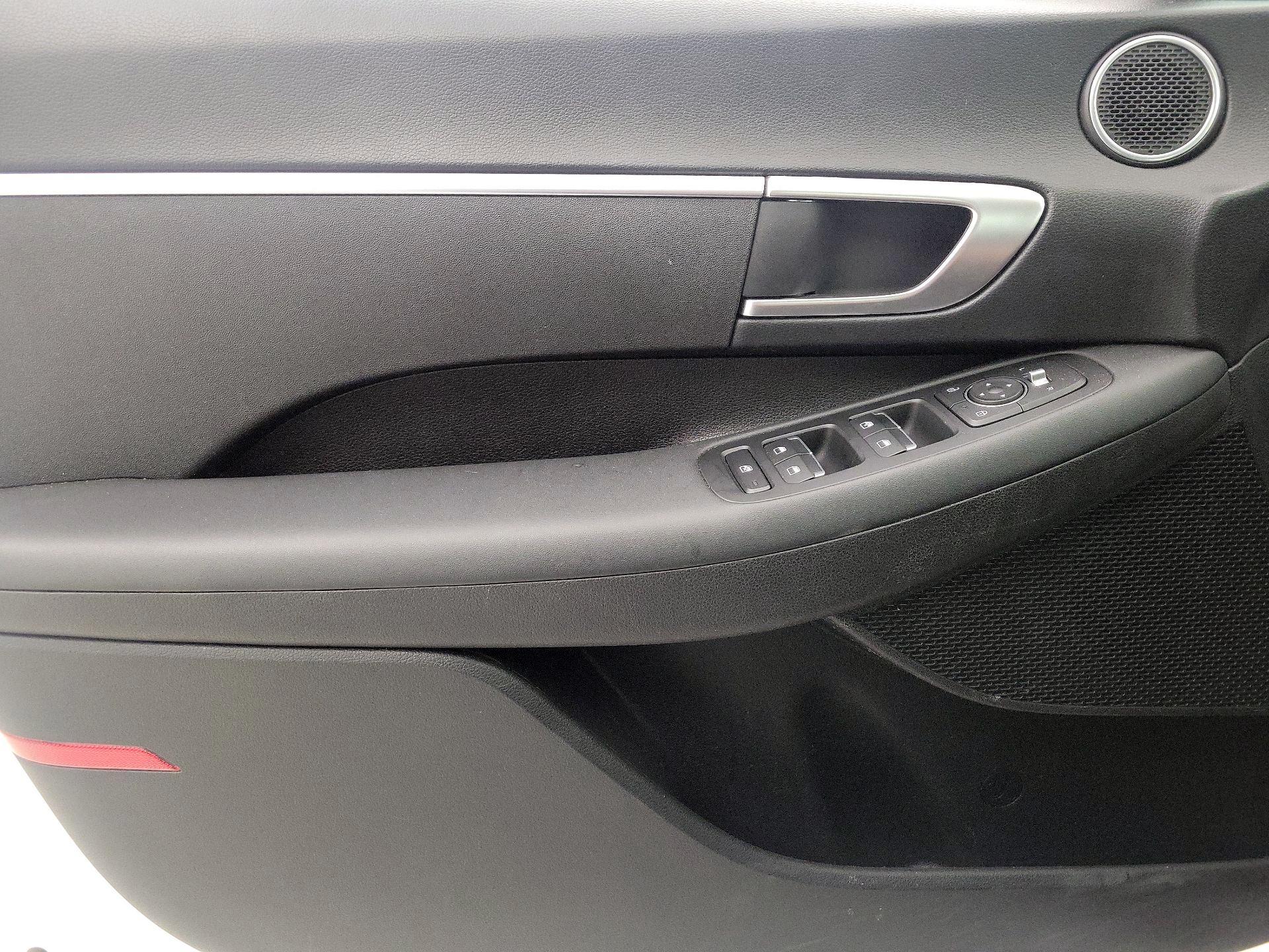 Thumbnail: 2021 Hyundai Sonata - 12