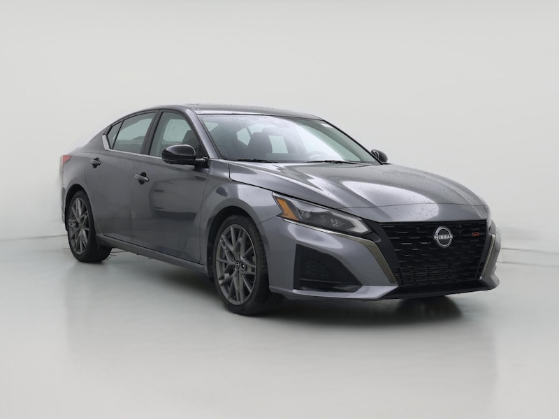 2023 Nissan Altima SR