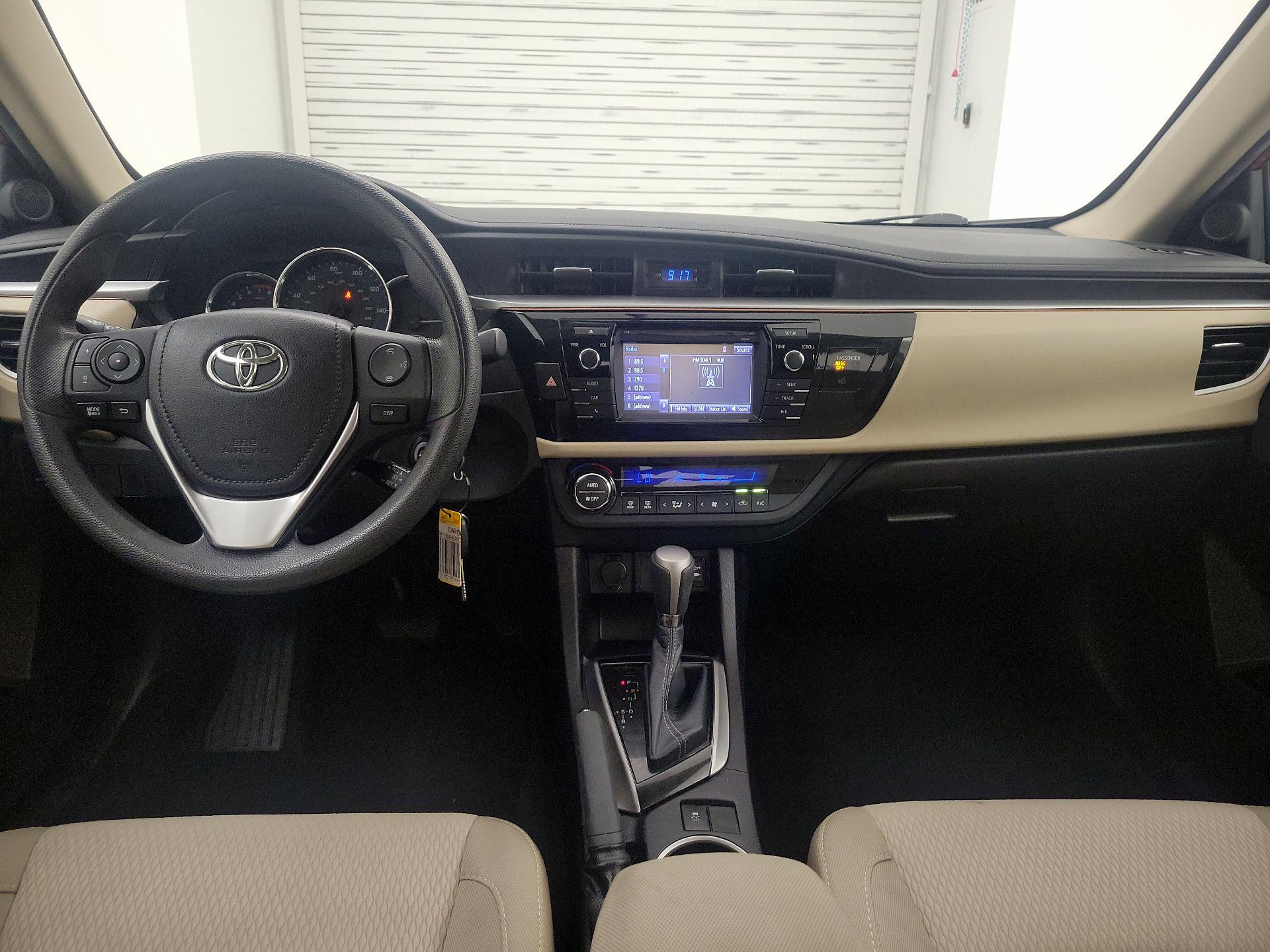 Thumbnail: 2015 Toyota Corolla - 9