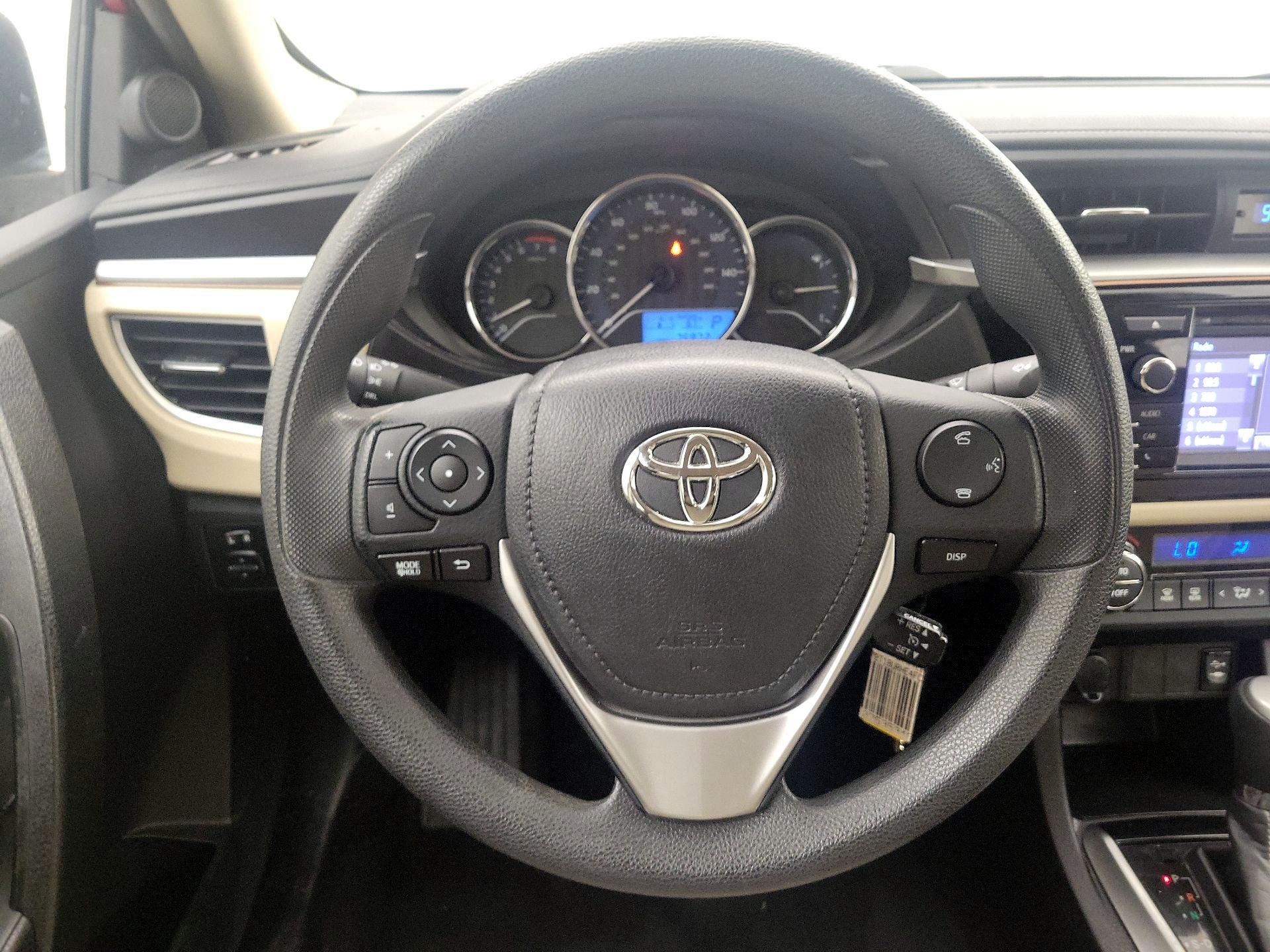 Thumbnail: 2015 Toyota Corolla - 10