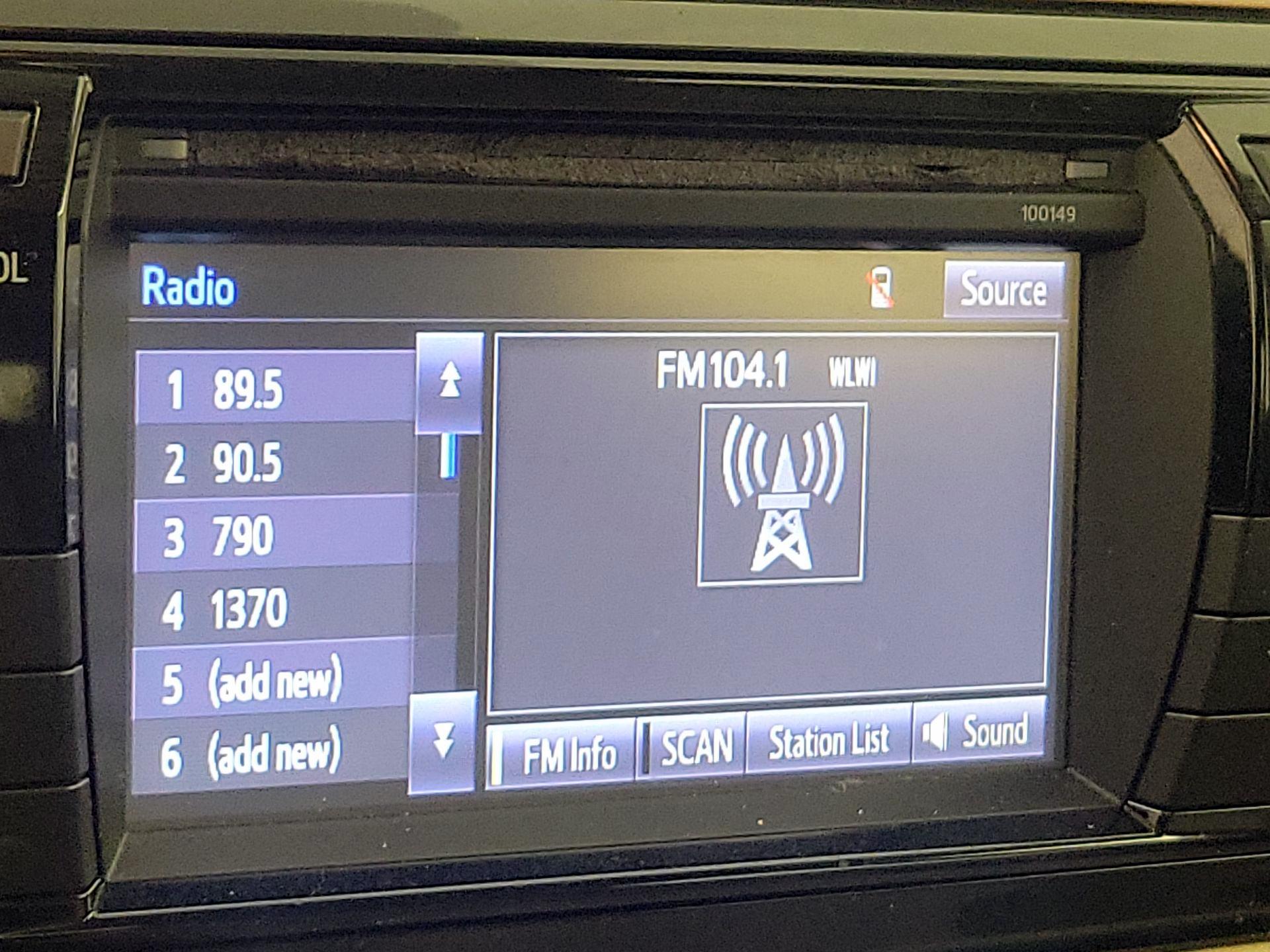 Thumbnail: 2015 Toyota Corolla - 15