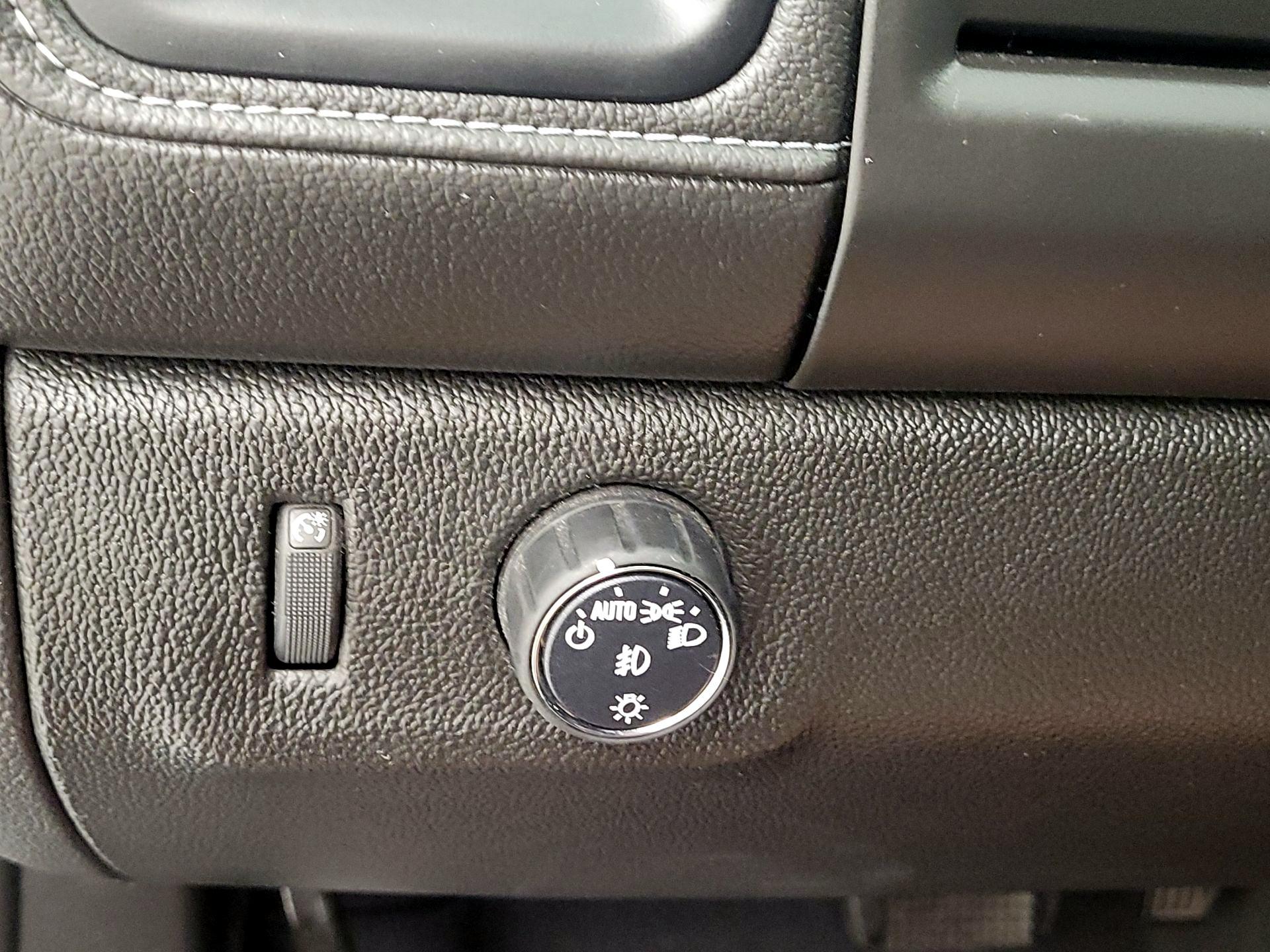 Thumbnail: 2019 GMC Canyon - 13