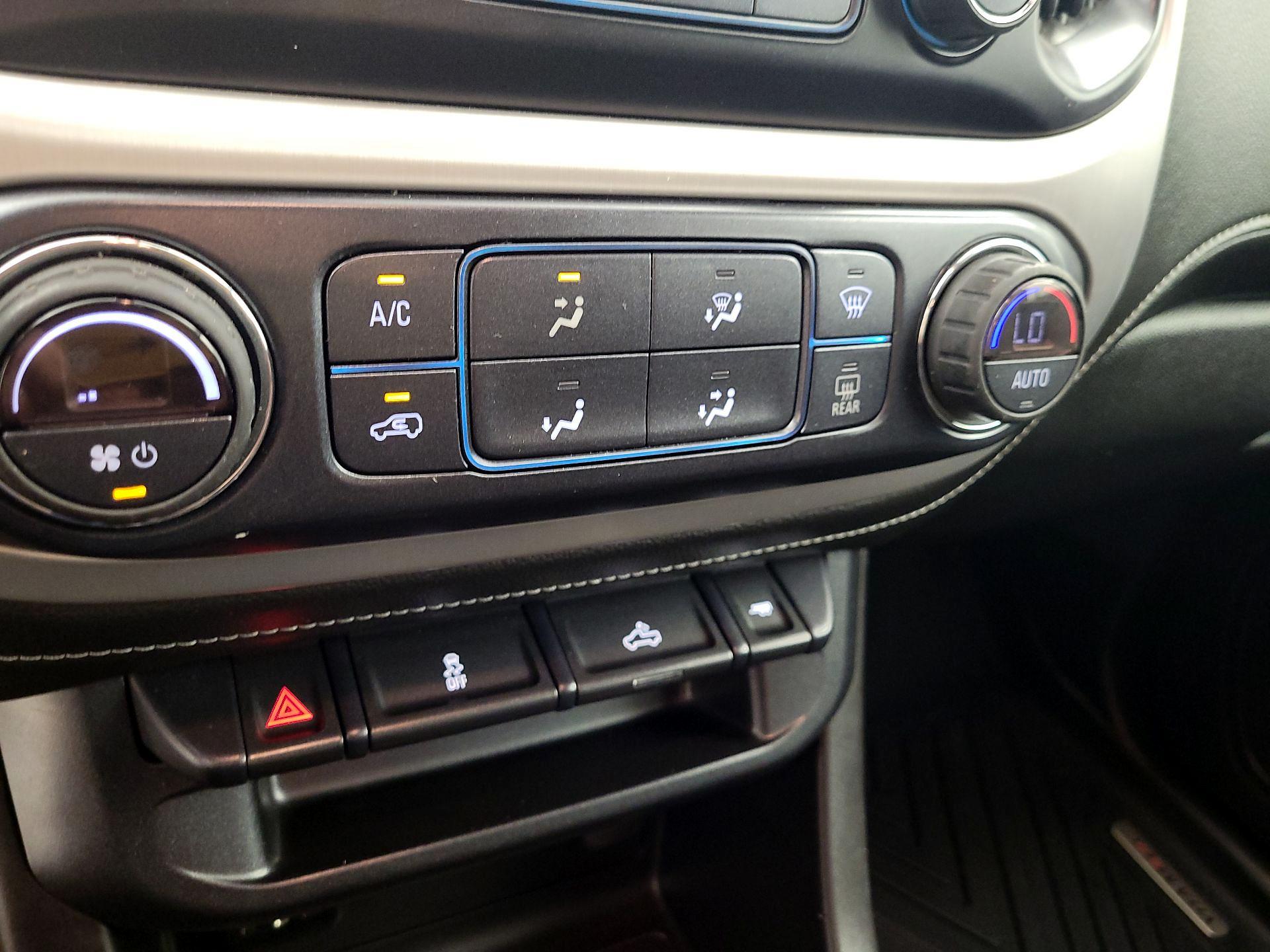 Thumbnail: 2019 GMC Canyon - 16