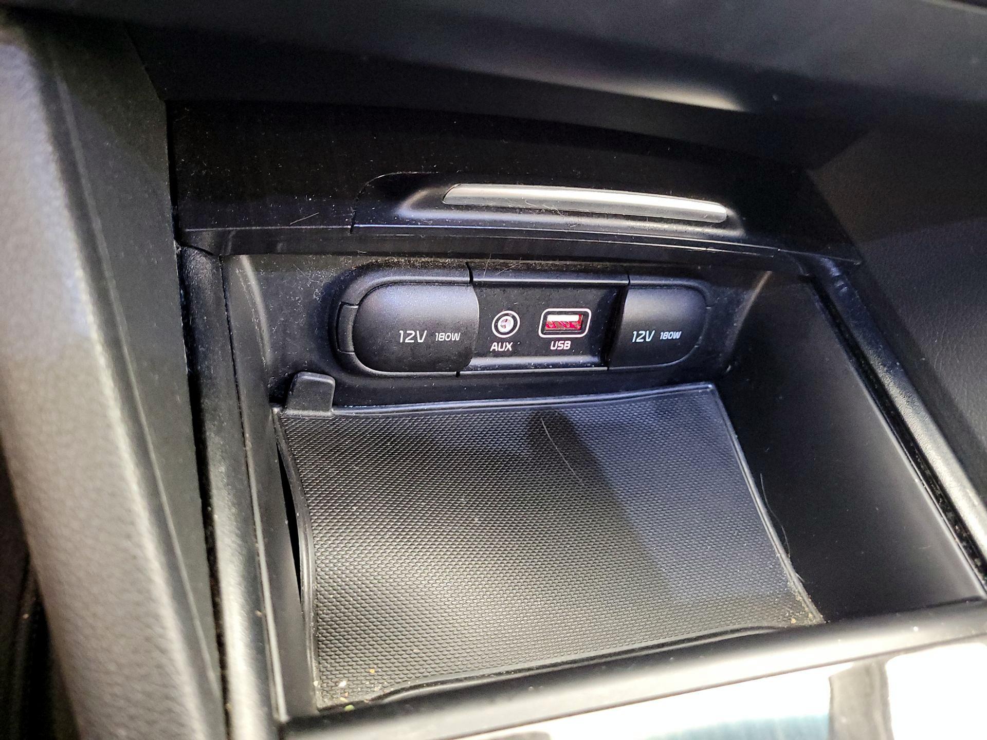 Thumbnail: 2019 Kia Optima - 18