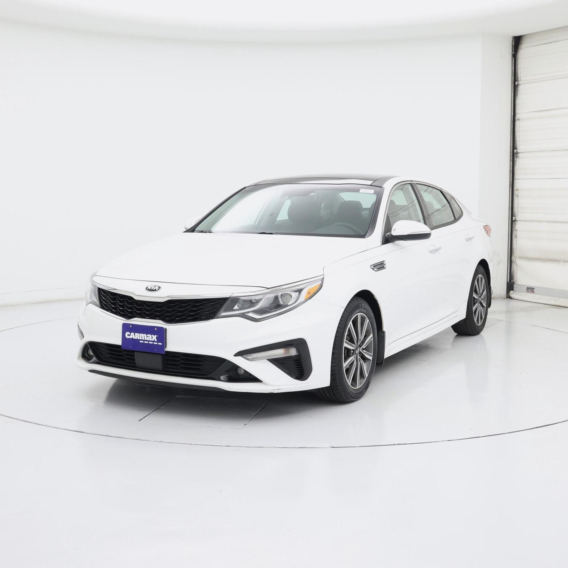 Thumbnail: 2019 Kia Optima - 4