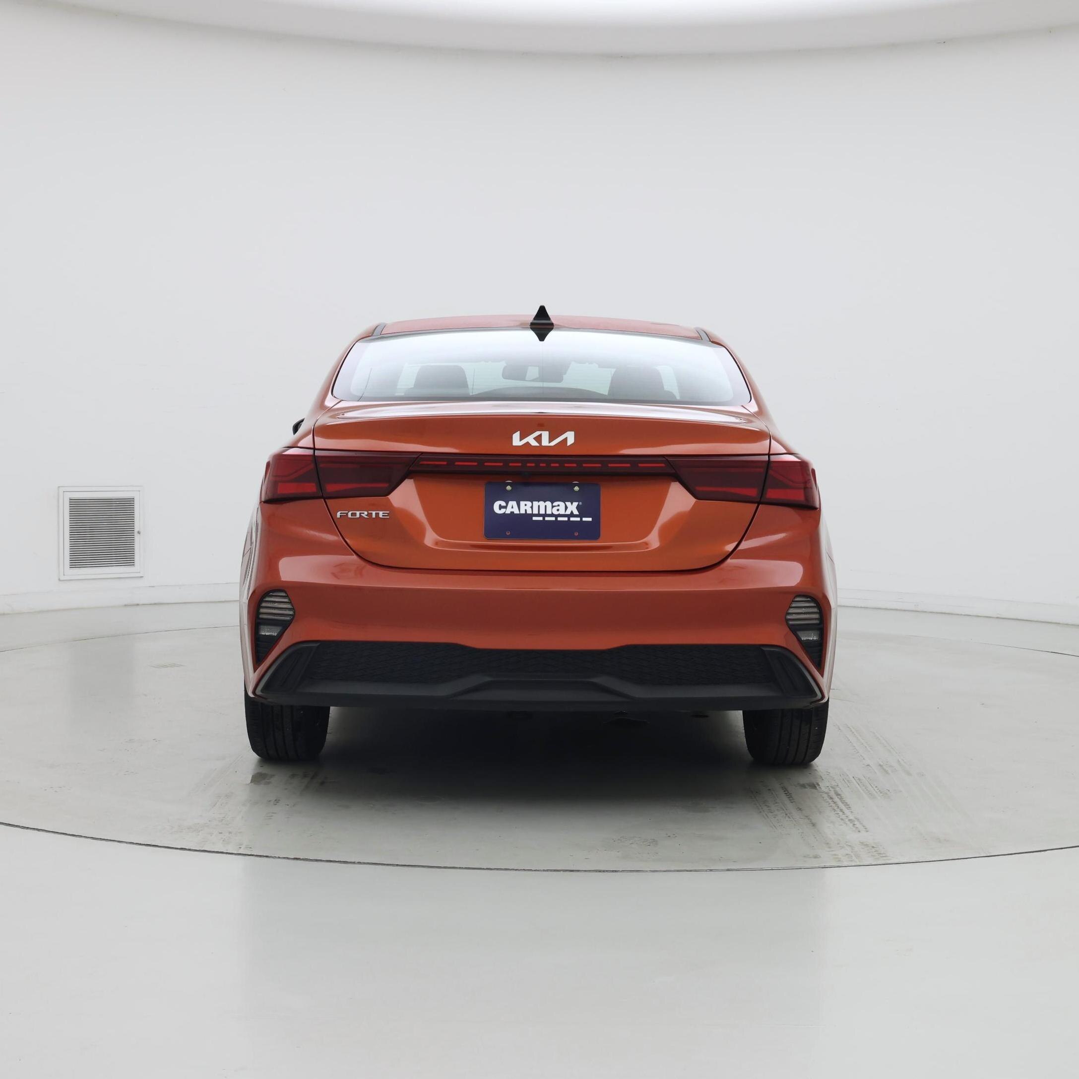 Thumbnail: 2024 Kia Forte - 6