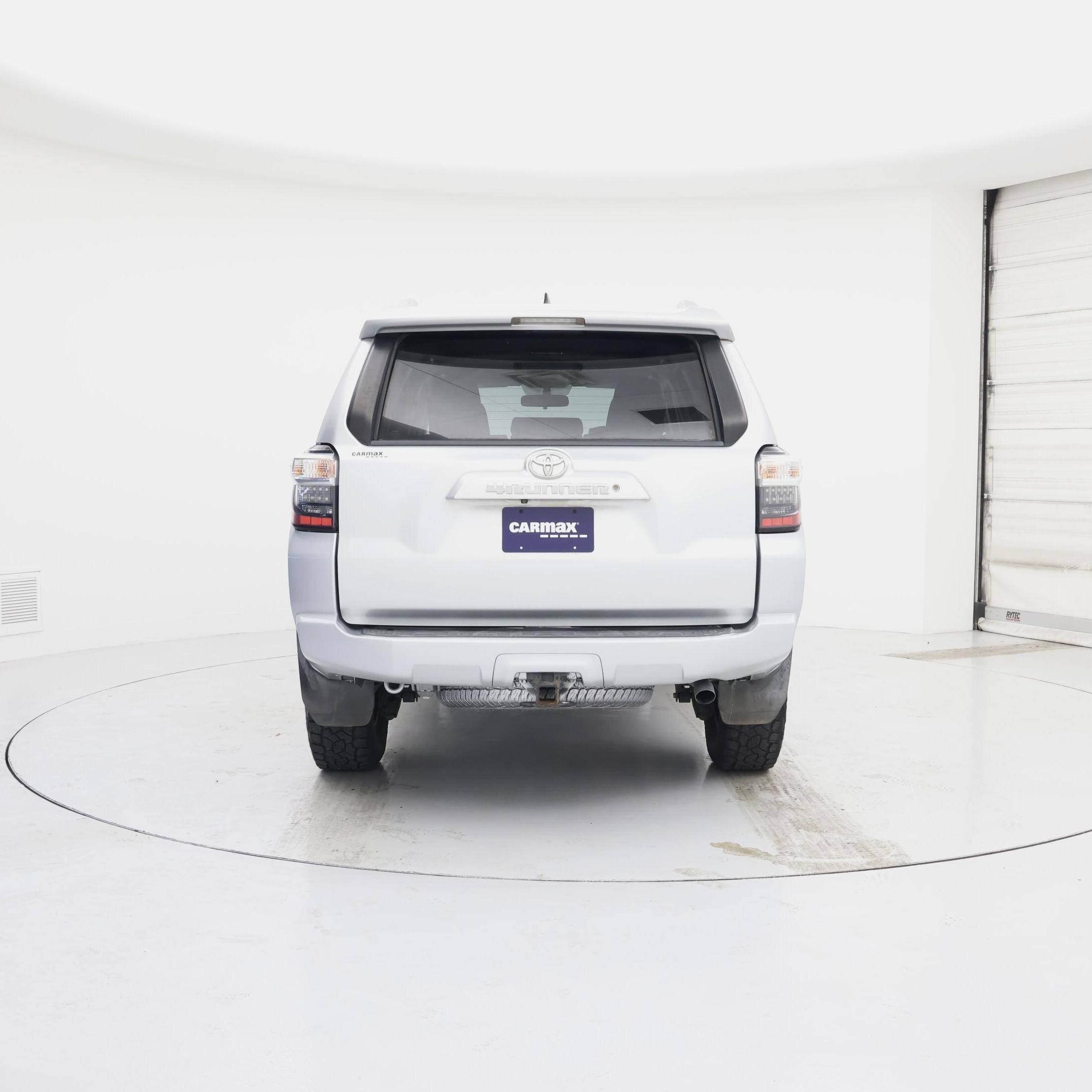 Thumbnail: 2017 Toyota 4Runner - 6