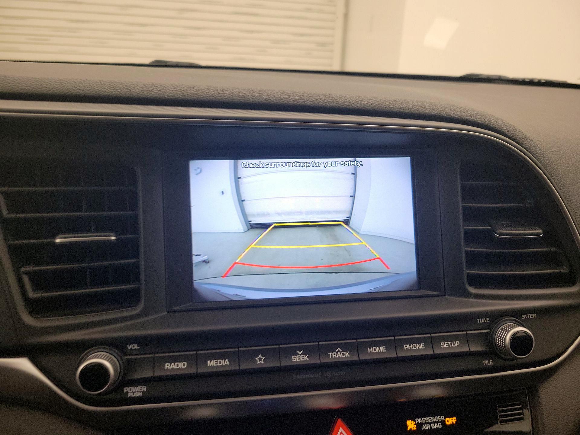 Thumbnail: 2020 Hyundai Elantra - 14