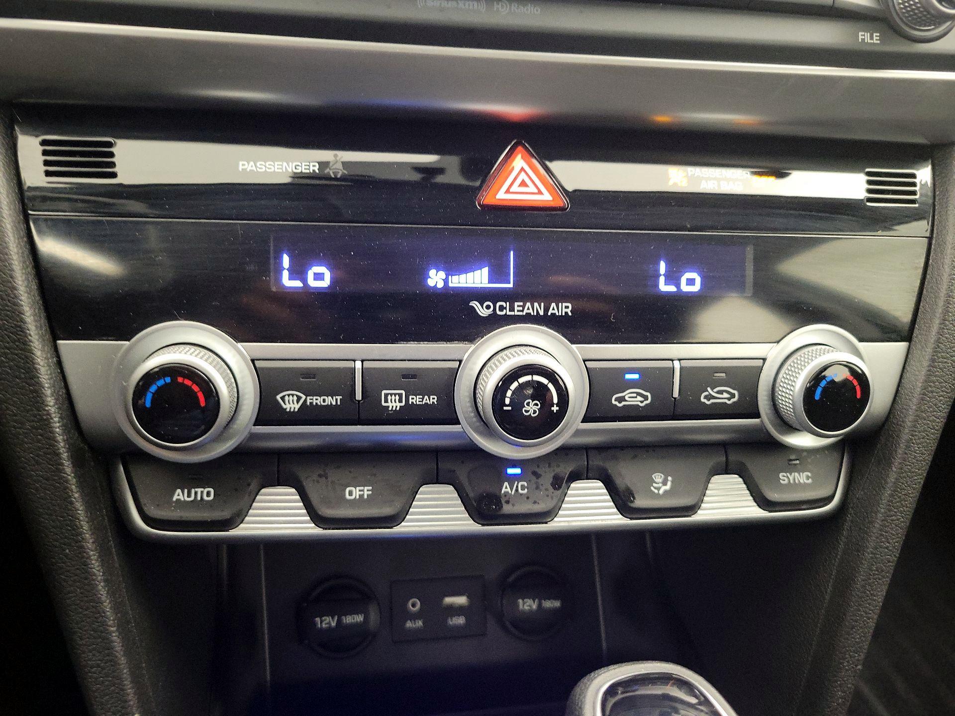 Thumbnail: 2020 Hyundai Elantra - 16