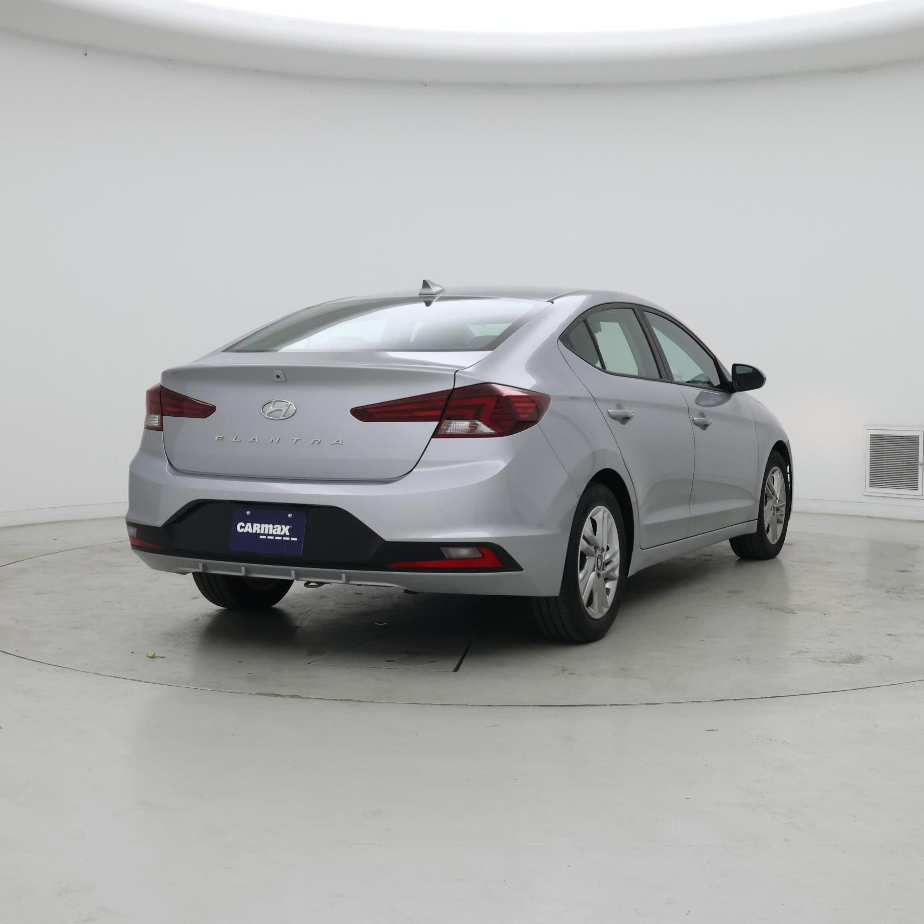 Thumbnail: 2020 Hyundai Elantra - 8