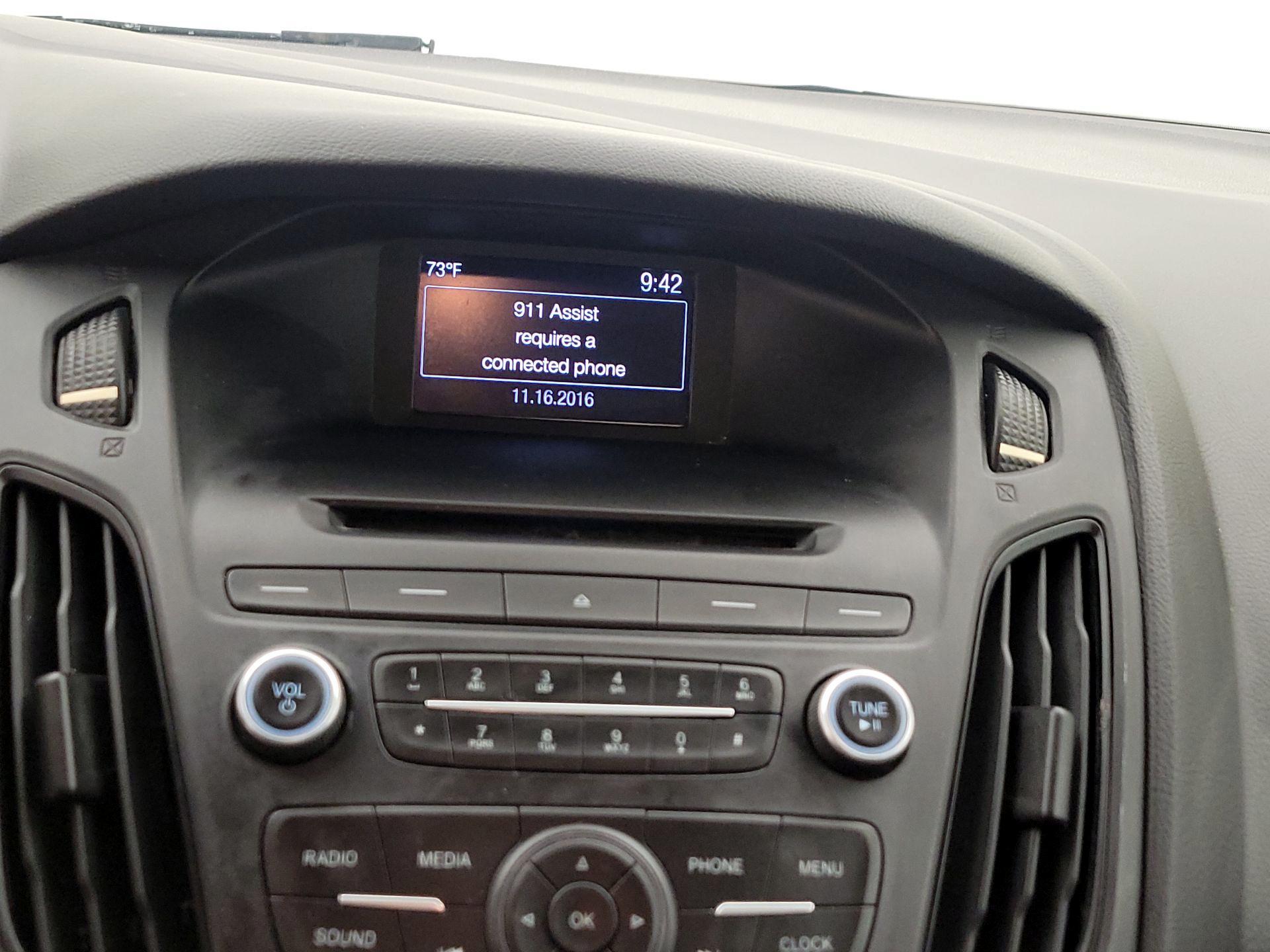 Thumbnail: 2016 Ford Focus - 15