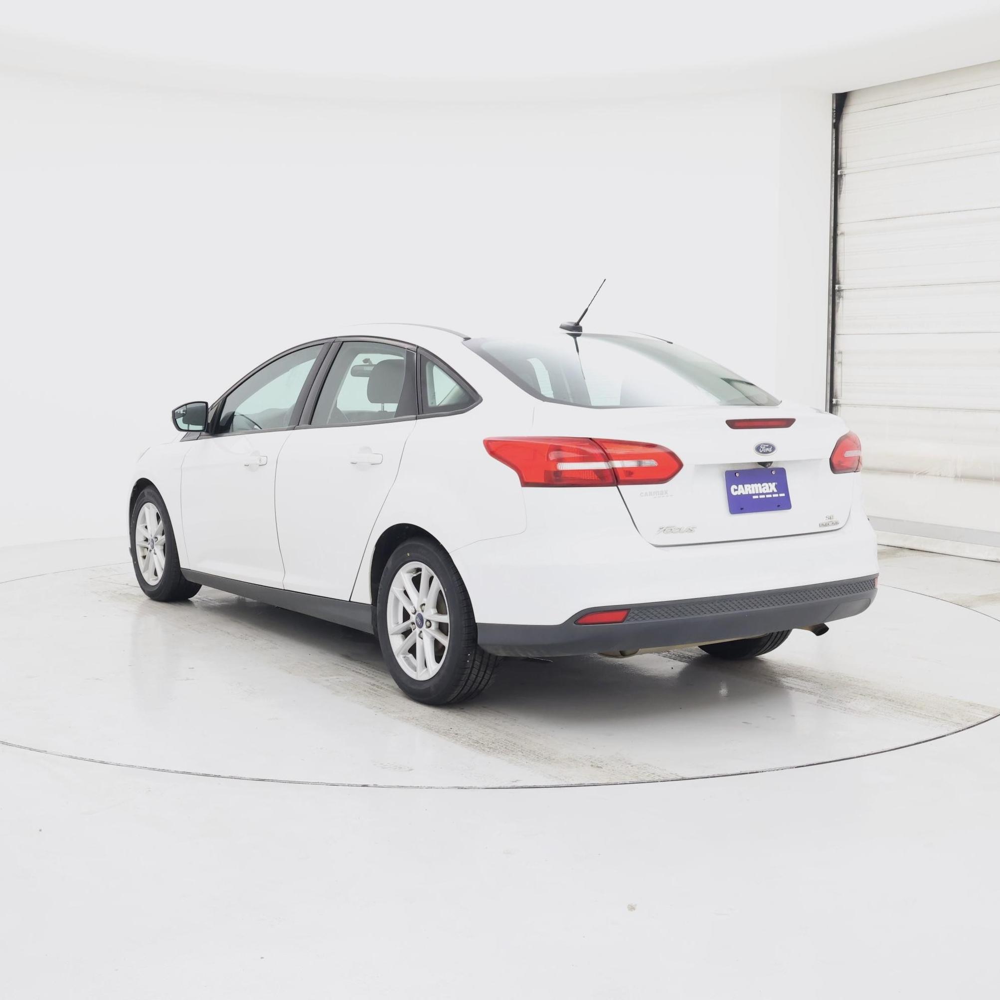 Thumbnail: 2016 Ford Focus - 2