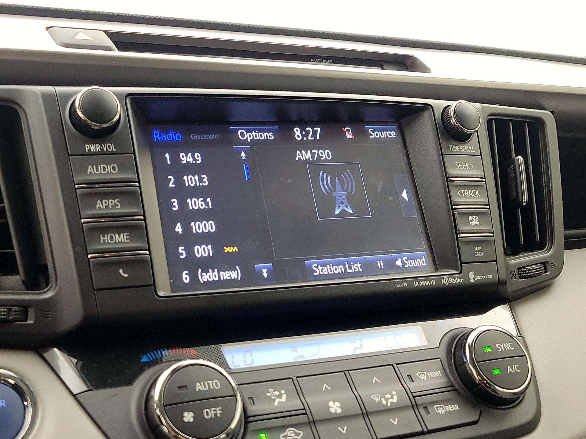 Thumbnail: 2016 Toyota RAV4 - 15