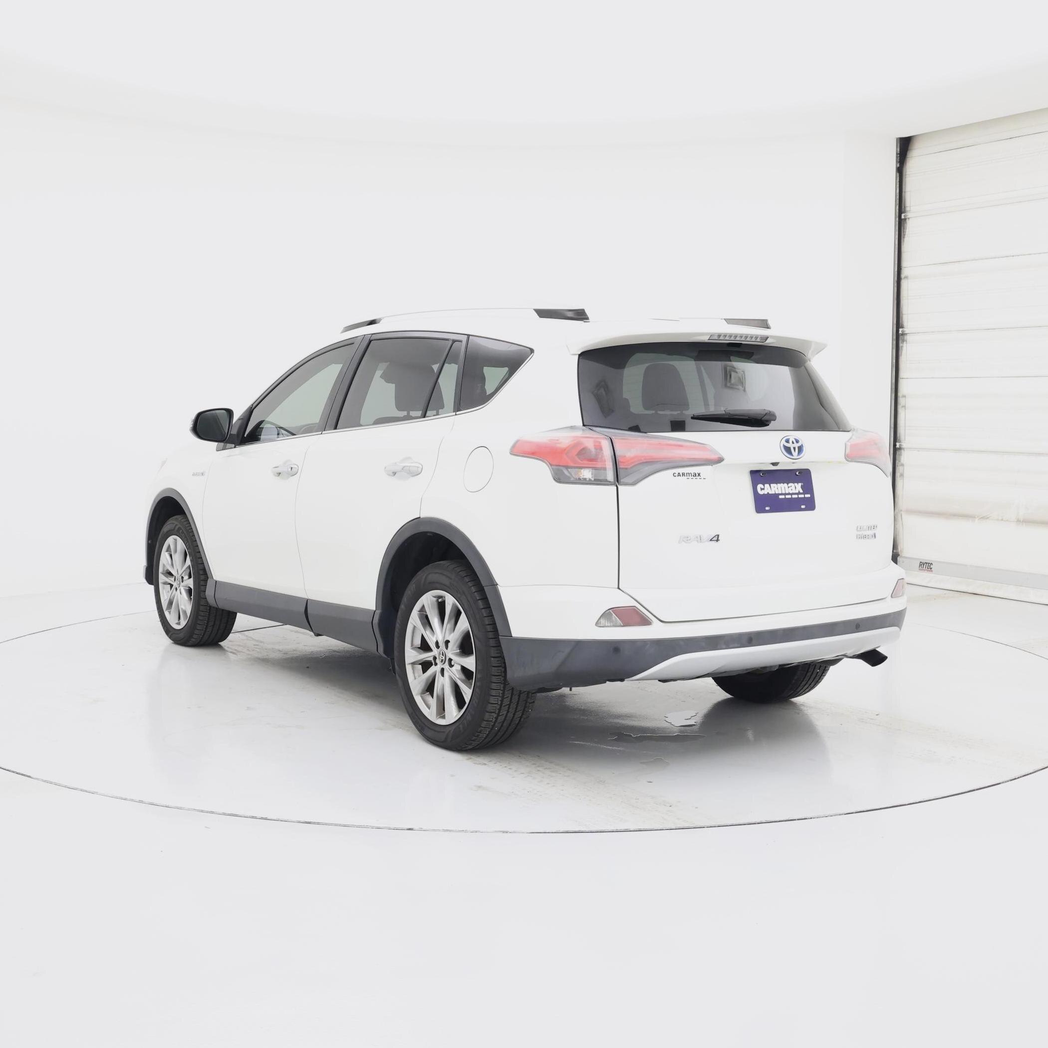 Thumbnail: 2016 Toyota RAV4 - 2