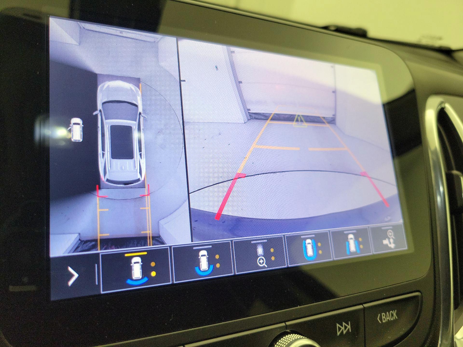 Thumbnail: 2020 Chevrolet Equinox - 15