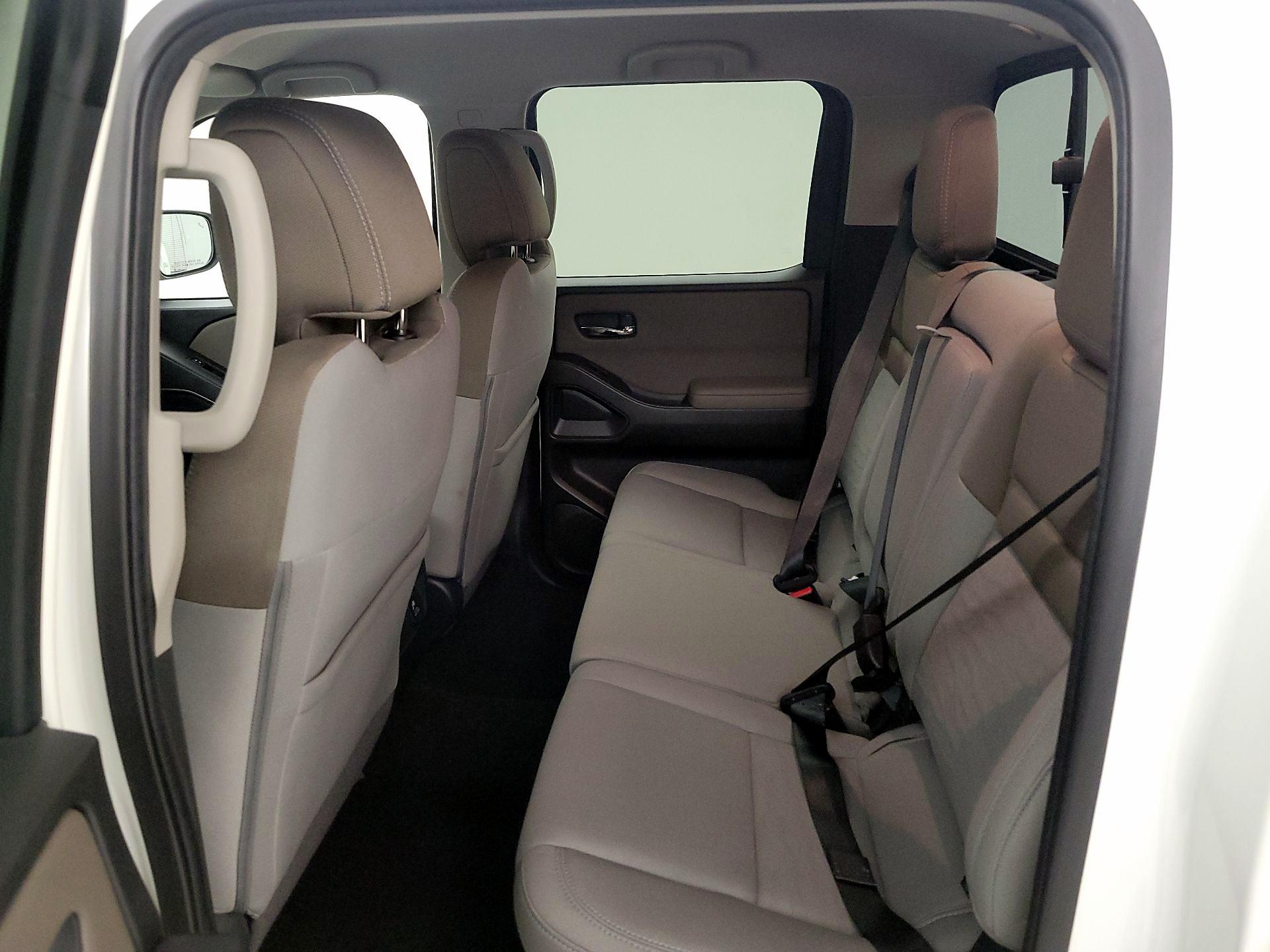 Thumbnail: 2022 Nissan Frontier - 19