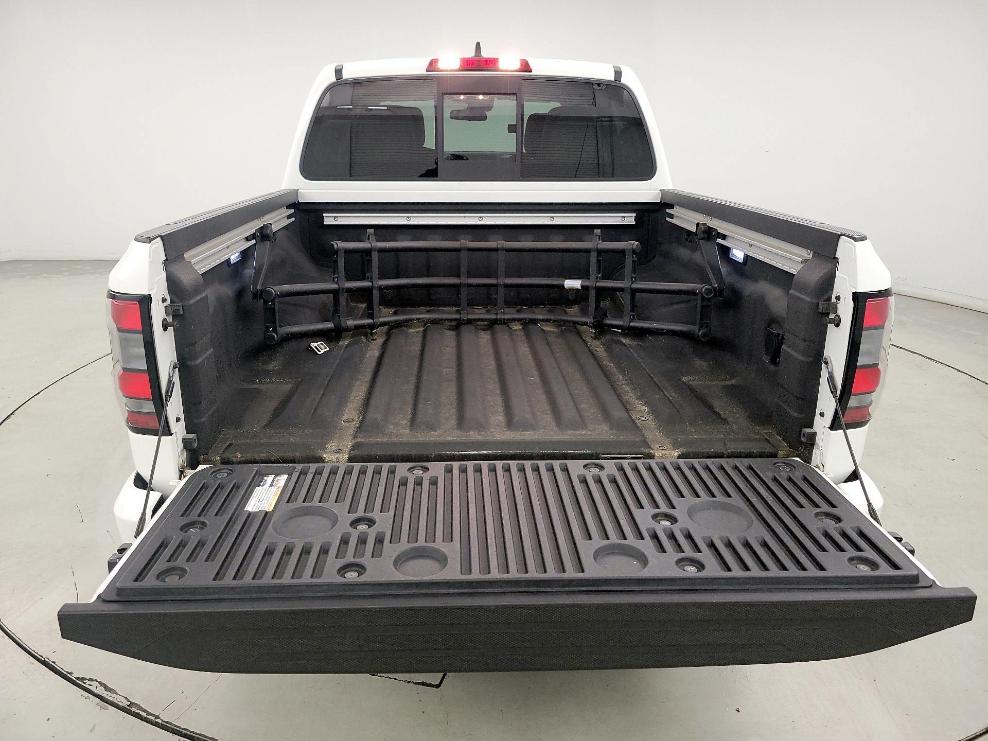 Thumbnail: 2022 Nissan Frontier - 20