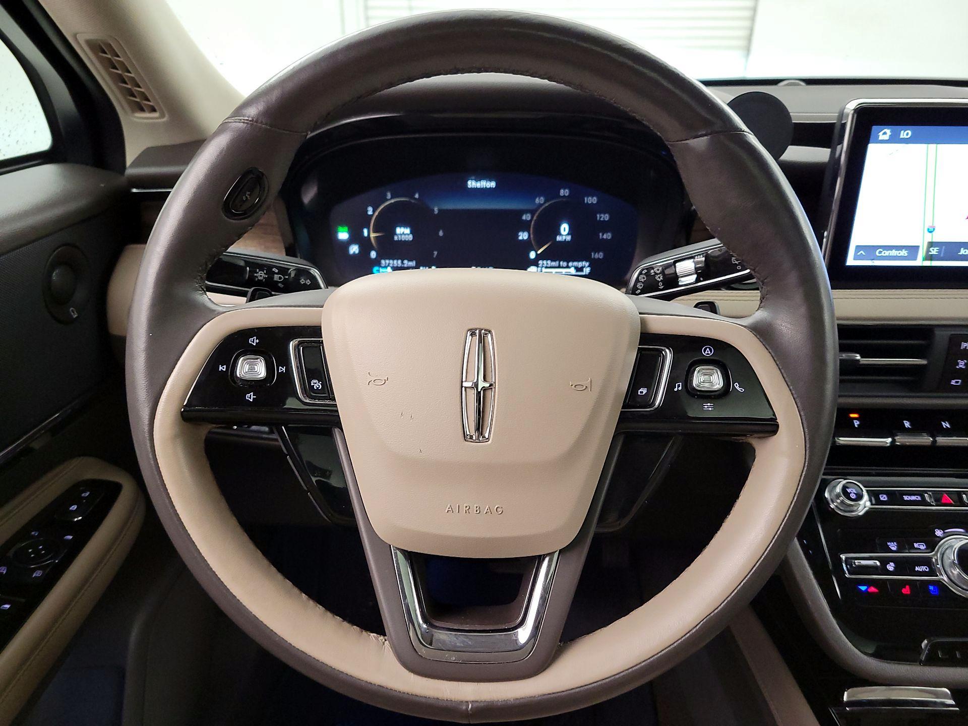 Thumbnail: 2022 Lincoln Corsair - 10