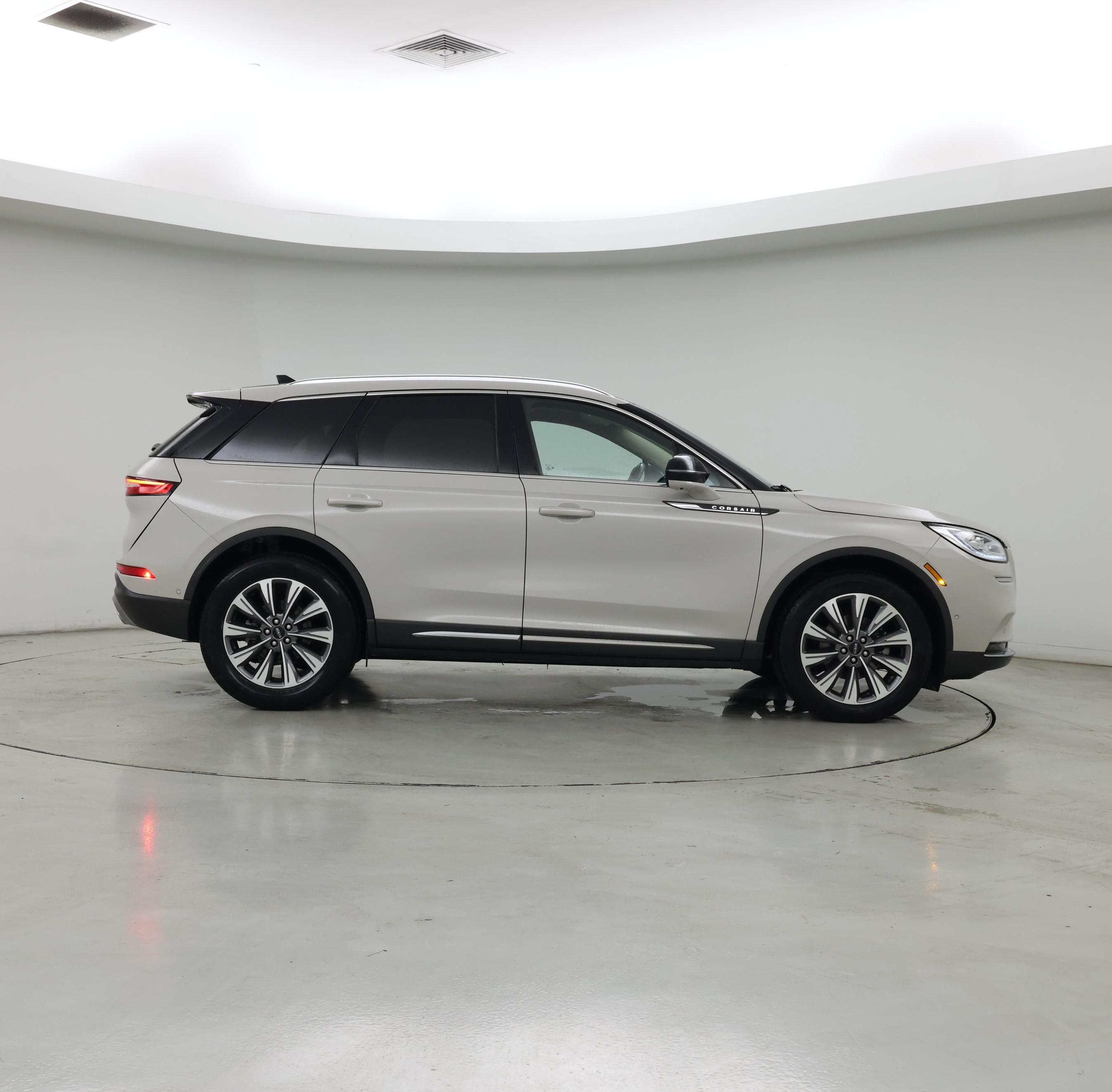 Thumbnail: 2022 Lincoln Corsair - 7