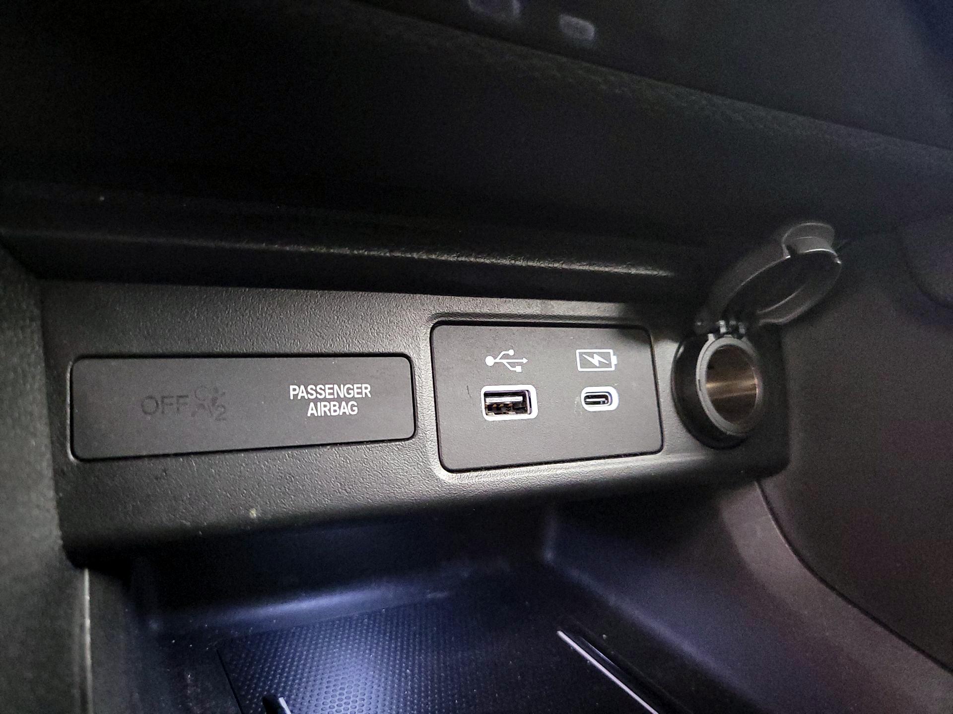 Thumbnail: 2024 Acura Integra - 18