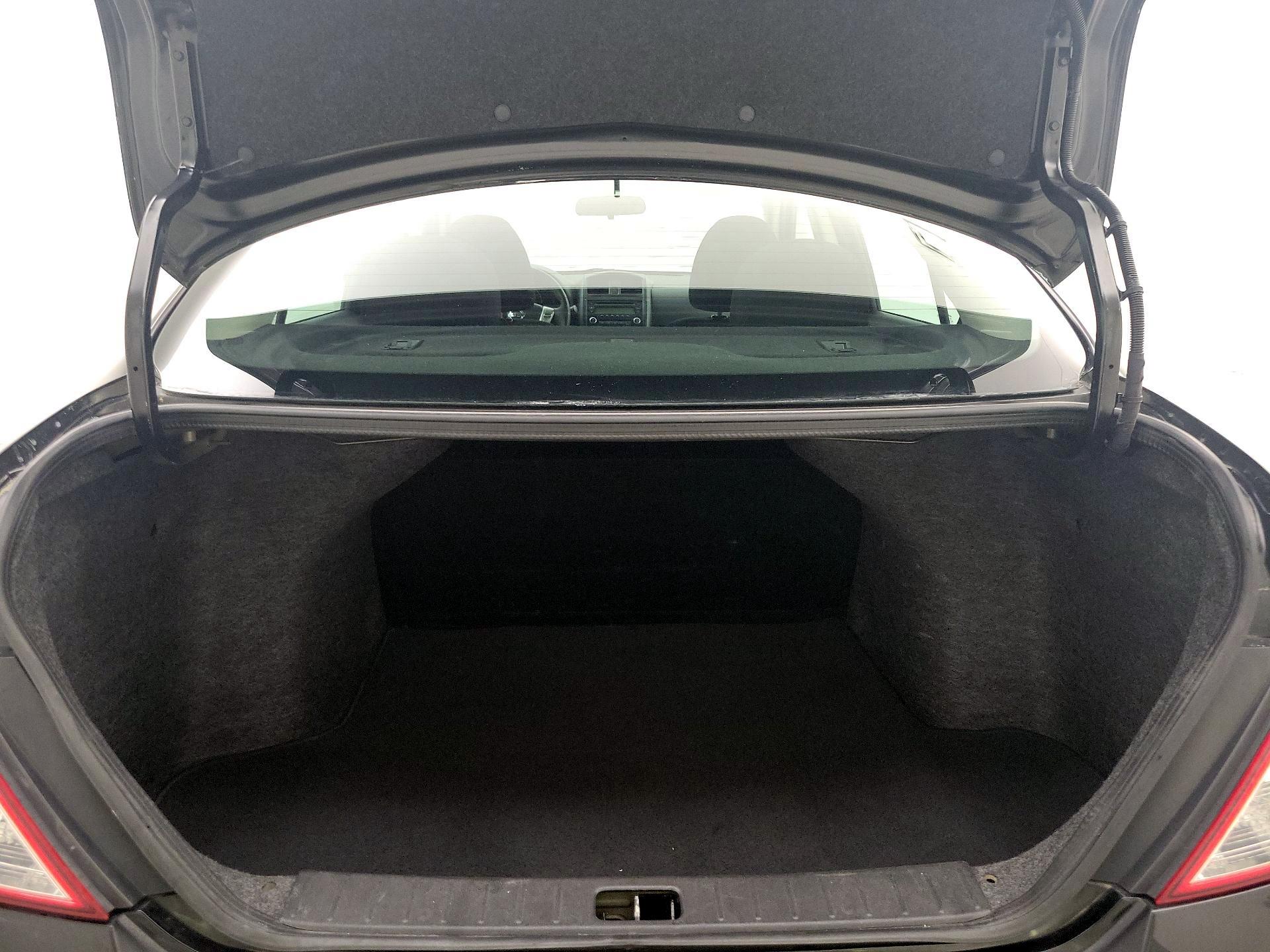 Thumbnail: 2018 Nissan Versa - 19