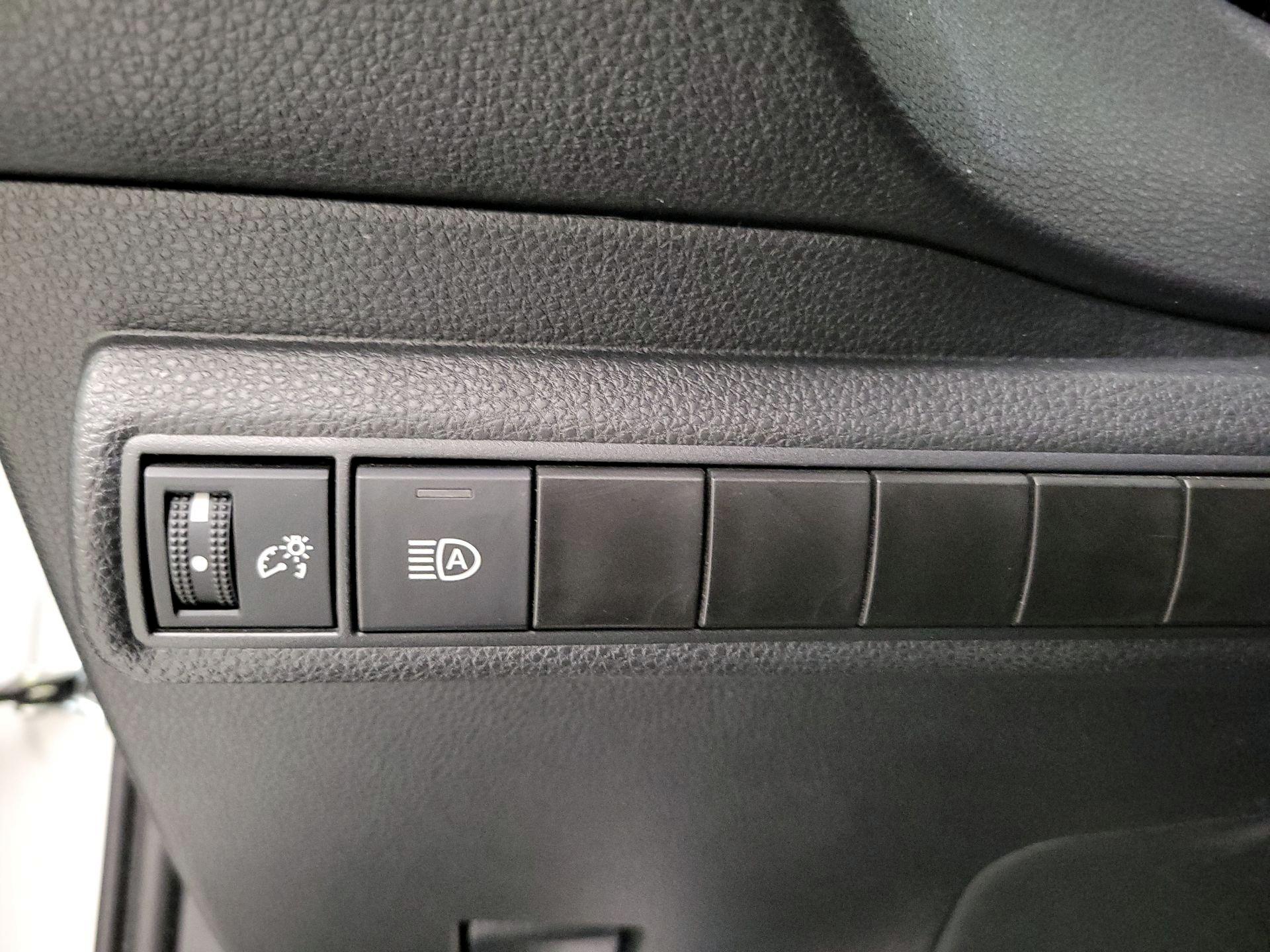 Thumbnail: 2023 Toyota Corolla - 13