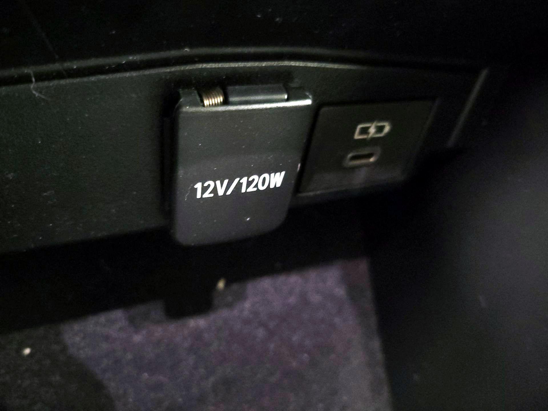 Thumbnail: 2023 Toyota Corolla - 18