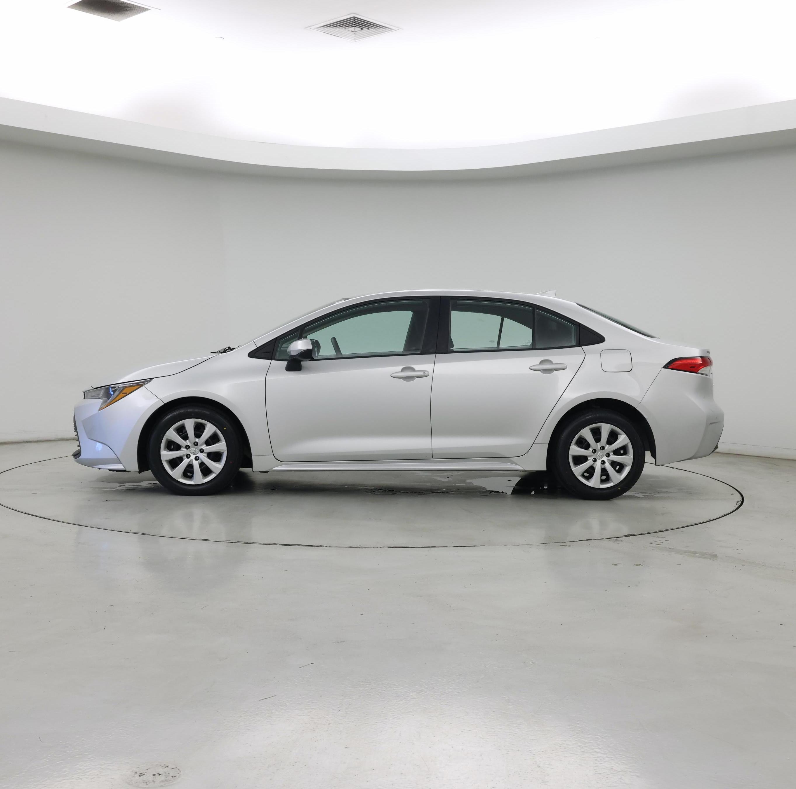 Thumbnail: 2023 Toyota Corolla - 3