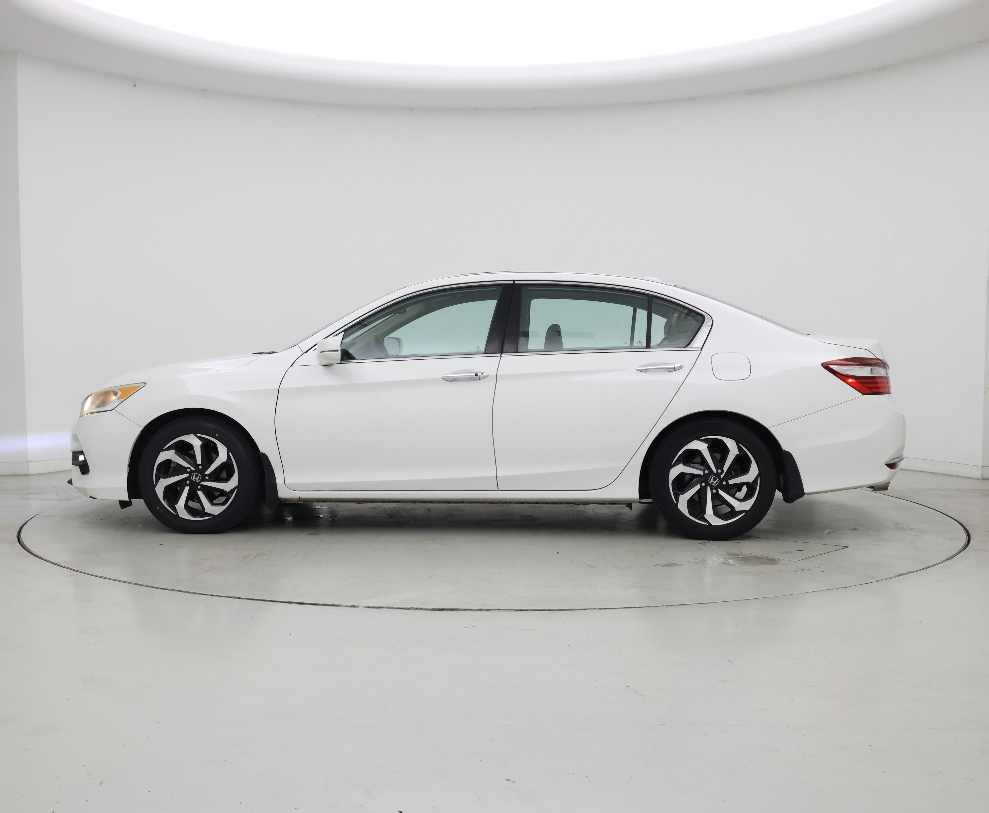 Thumbnail: 2016 Honda Accord - 3