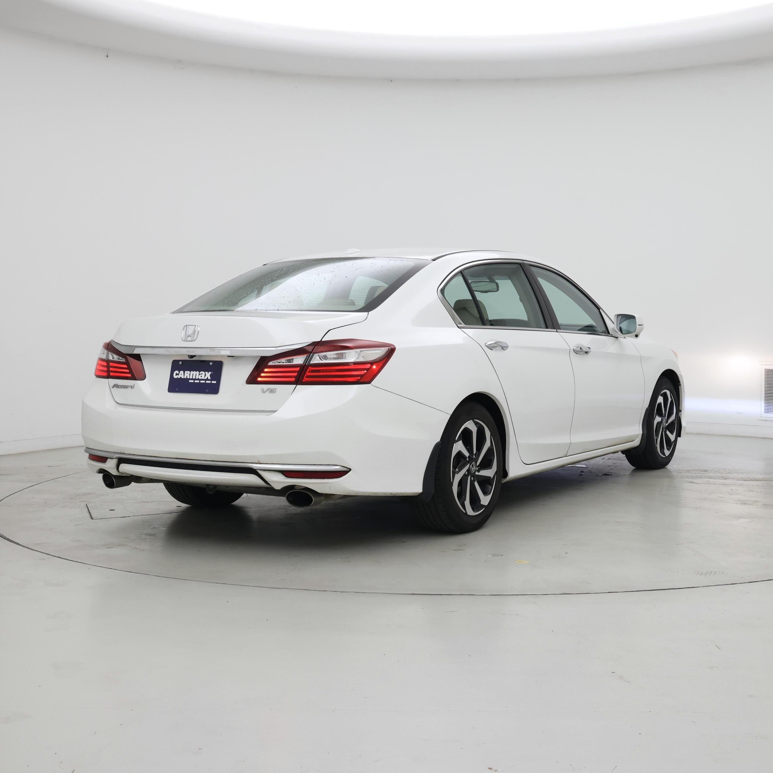 Thumbnail: 2016 Honda Accord - 8