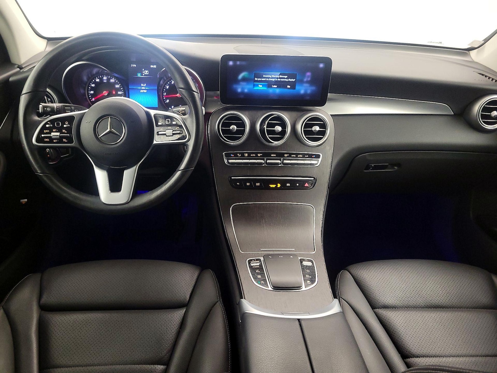 2022 Mercedes-Benz GLC GLC300 - Photo 10