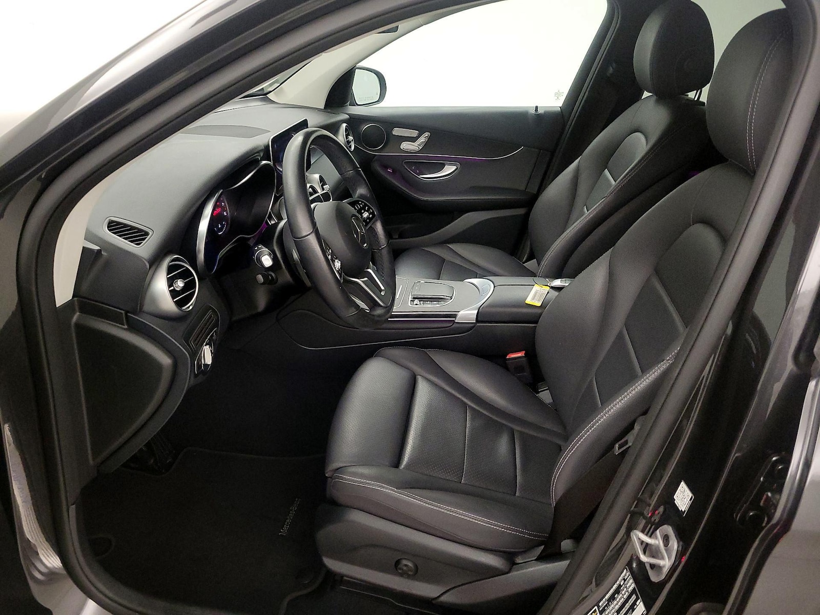 2022 Mercedes-Benz GLC GLC300 - Photo 12