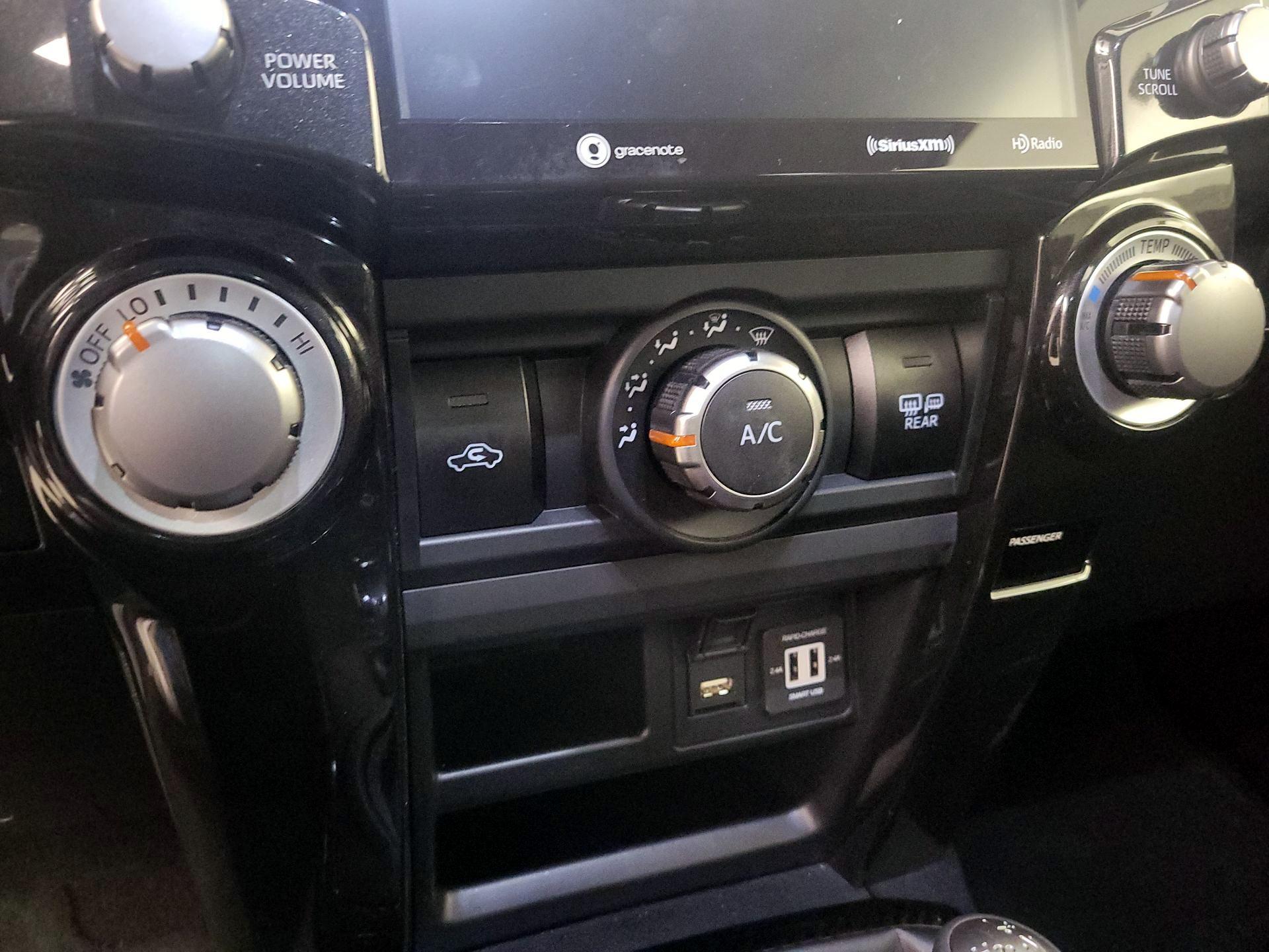 Thumbnail: 2023 Toyota 4Runner - 17