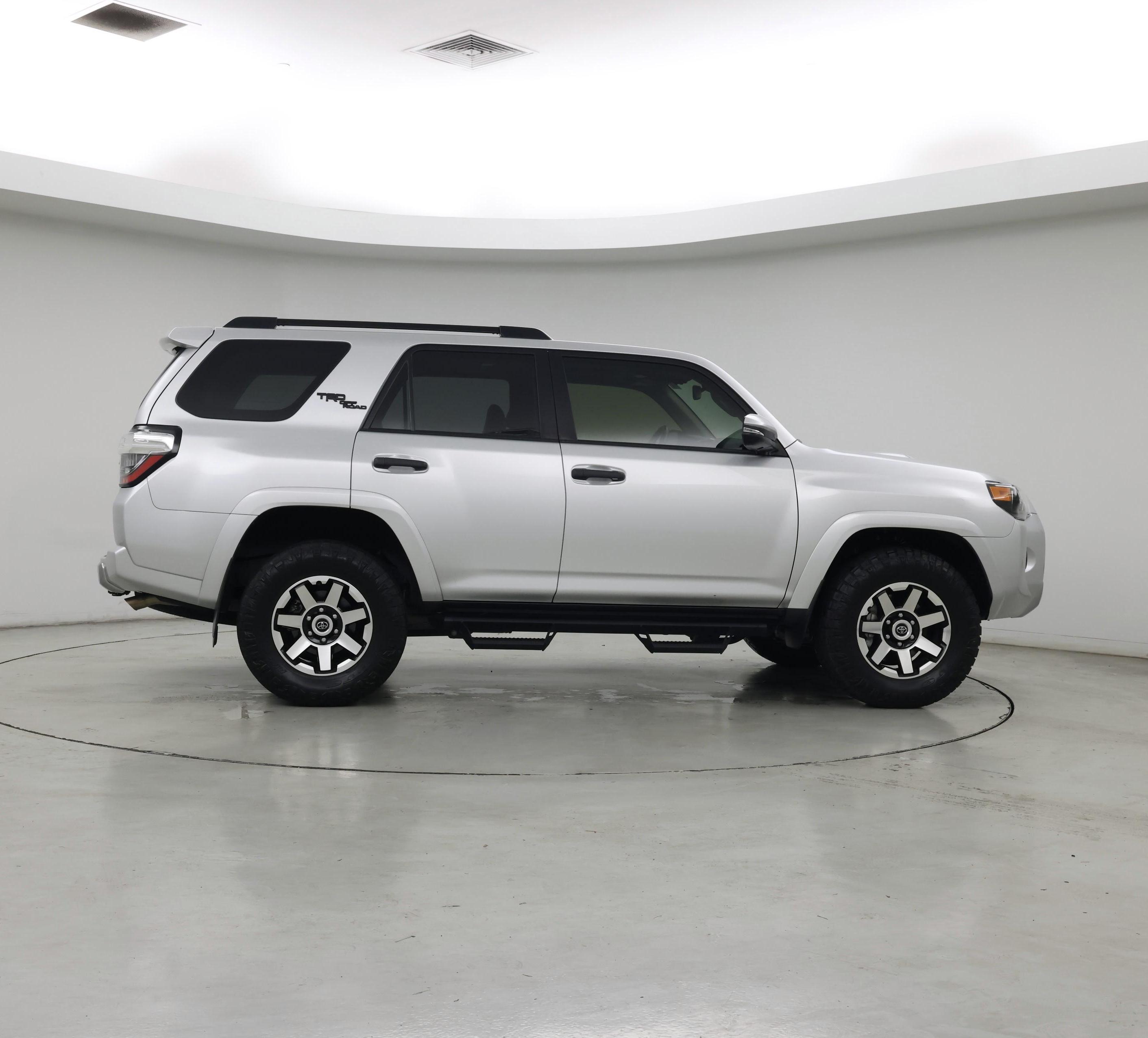 Thumbnail: 2023 Toyota 4Runner - 7