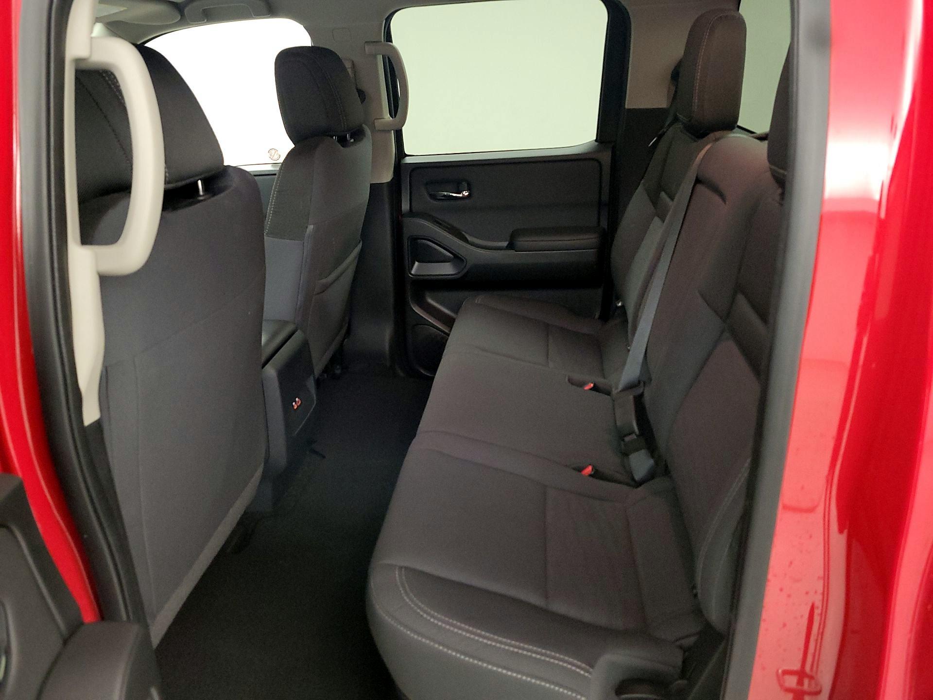 Thumbnail: 2024 Nissan Frontier - 19