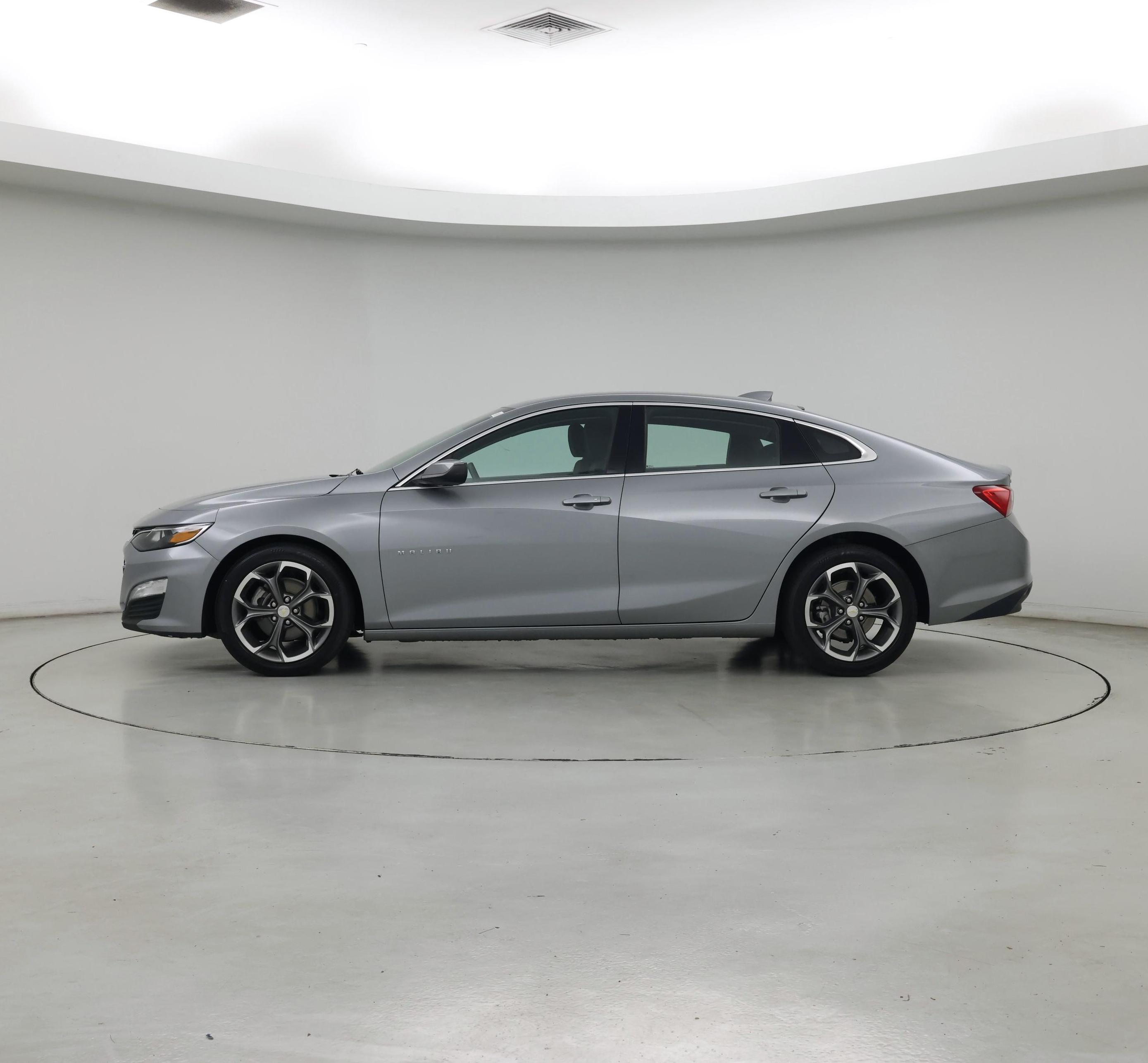 Thumbnail: 2023 Chevrolet Malibu - 3