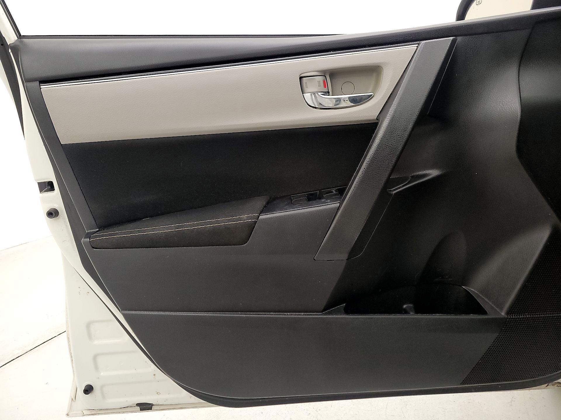 Thumbnail: 2019 Toyota Corolla - 12