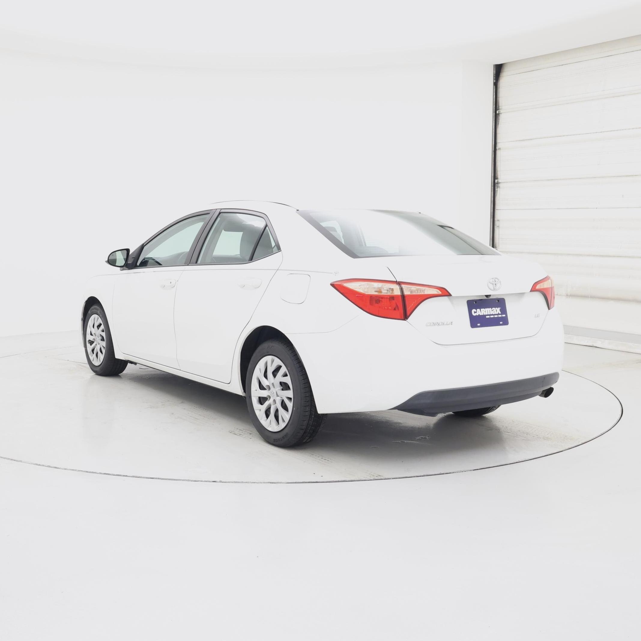 Thumbnail: 2019 Toyota Corolla - 2