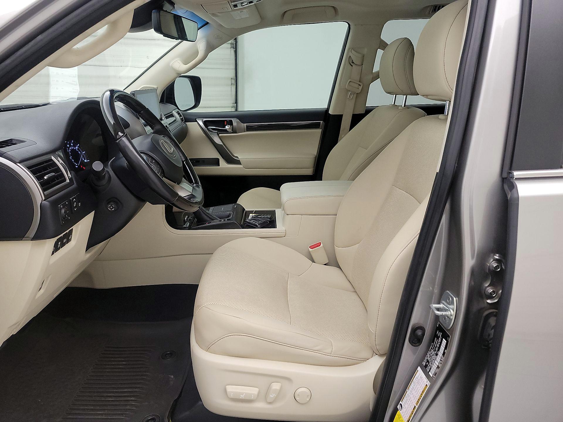 Thumbnail: 2023 Lexus GX - 11