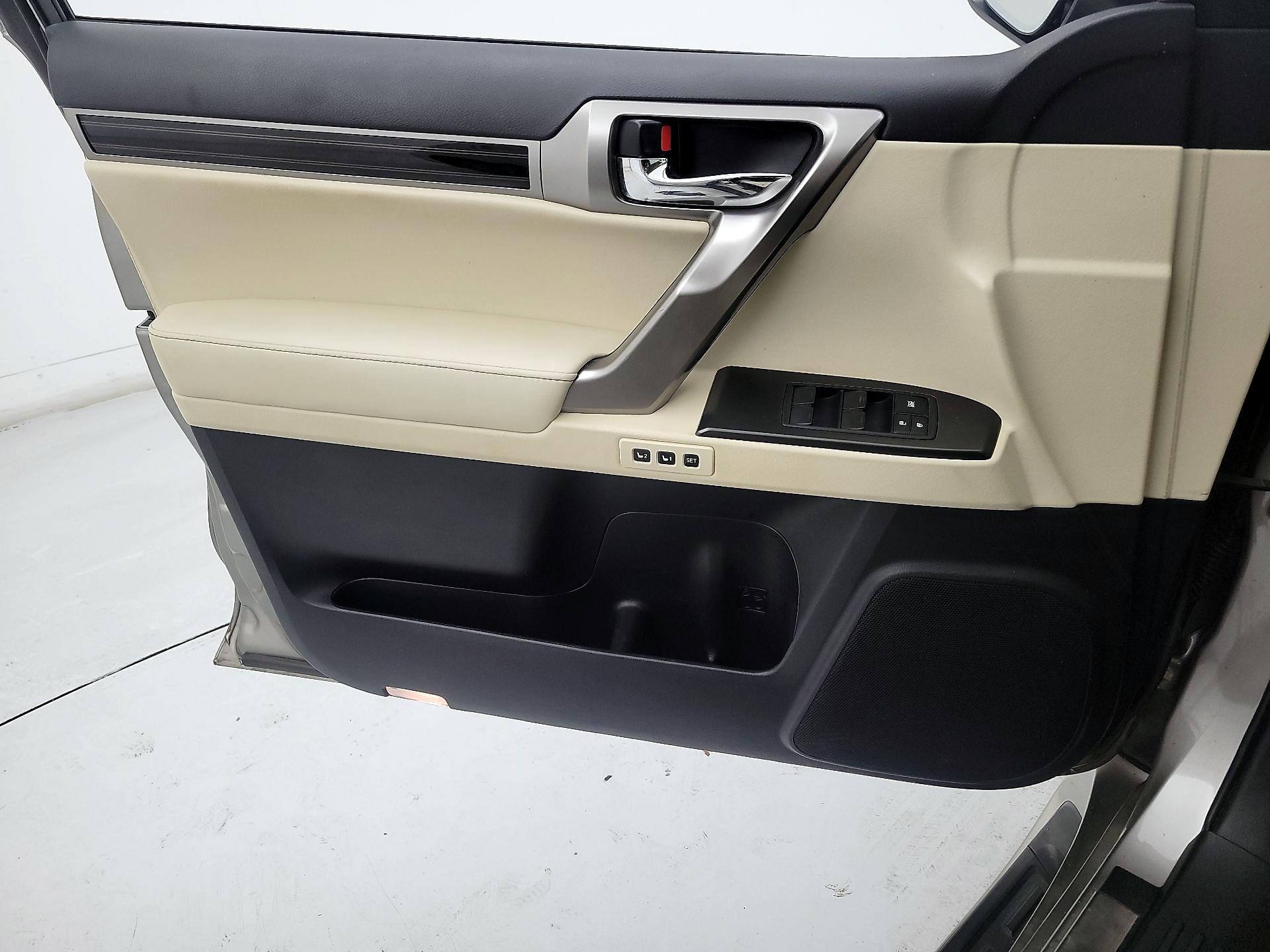 Thumbnail: 2023 Lexus GX - 12