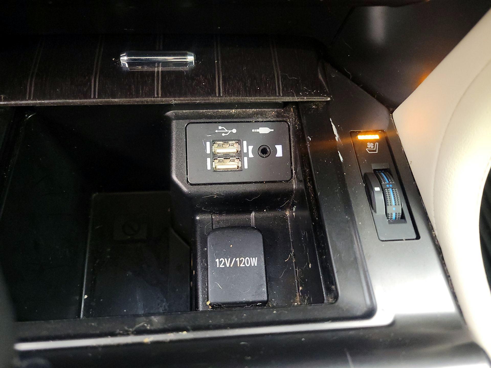 Thumbnail: 2023 Lexus GX - 19