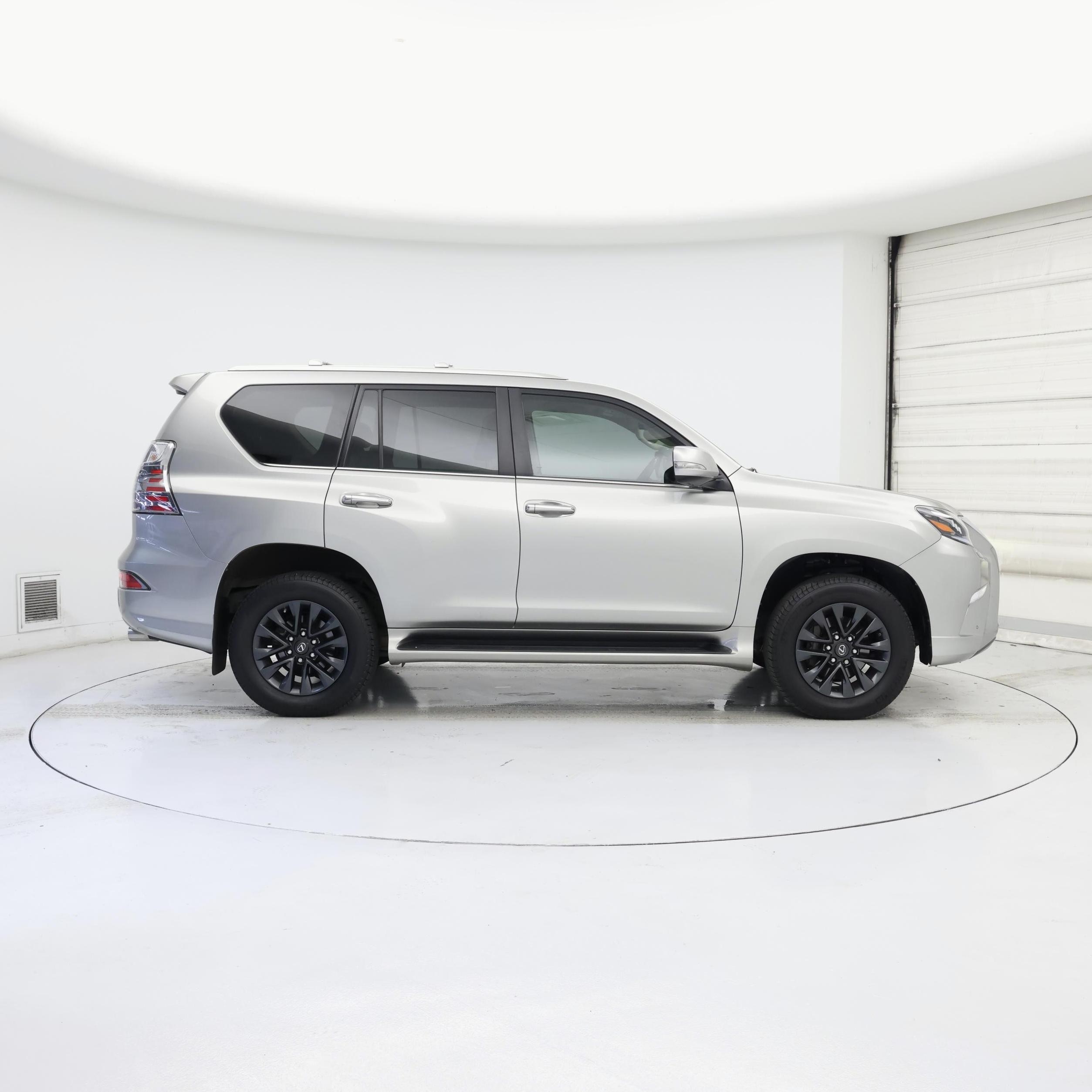 Thumbnail: 2023 Lexus GX - 7