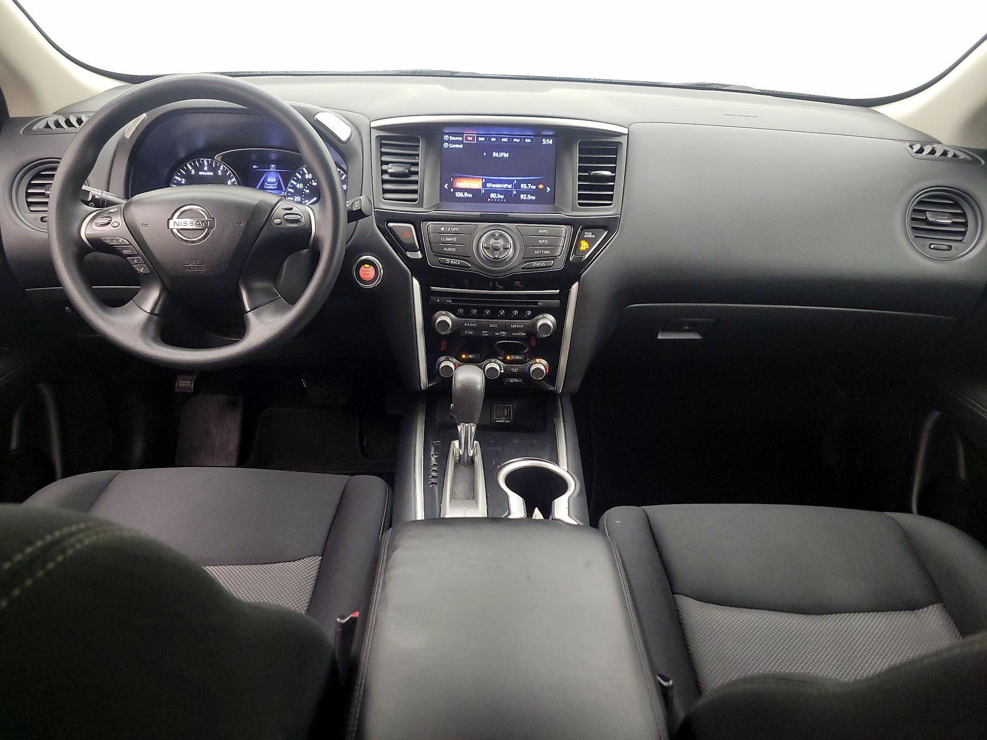 Thumbnail: 2019 Nissan Pathfinder - 9