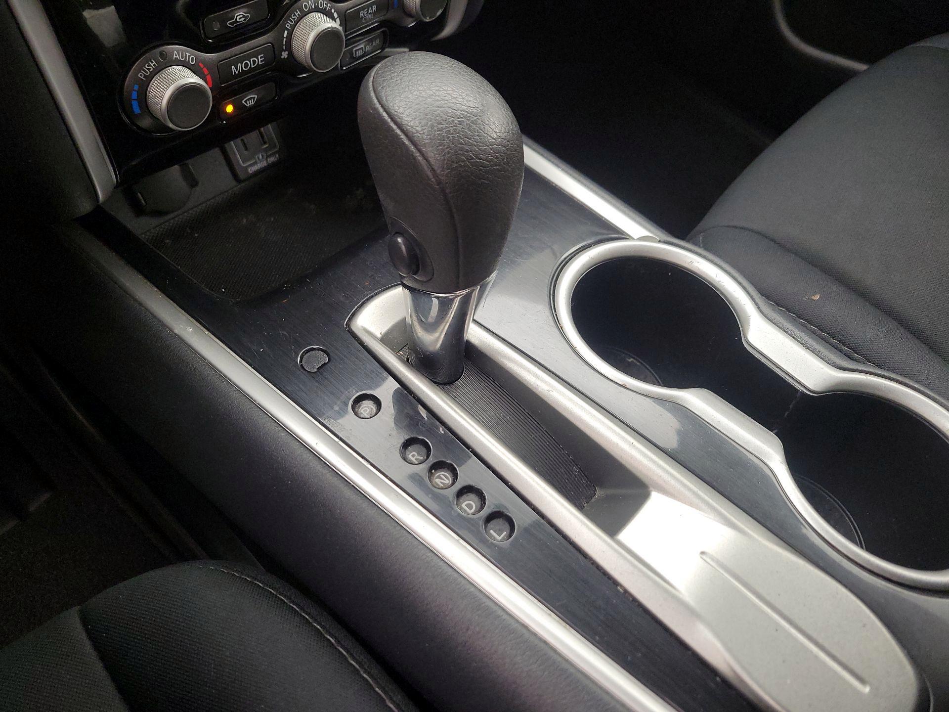 Thumbnail: 2019 Nissan Pathfinder - 17