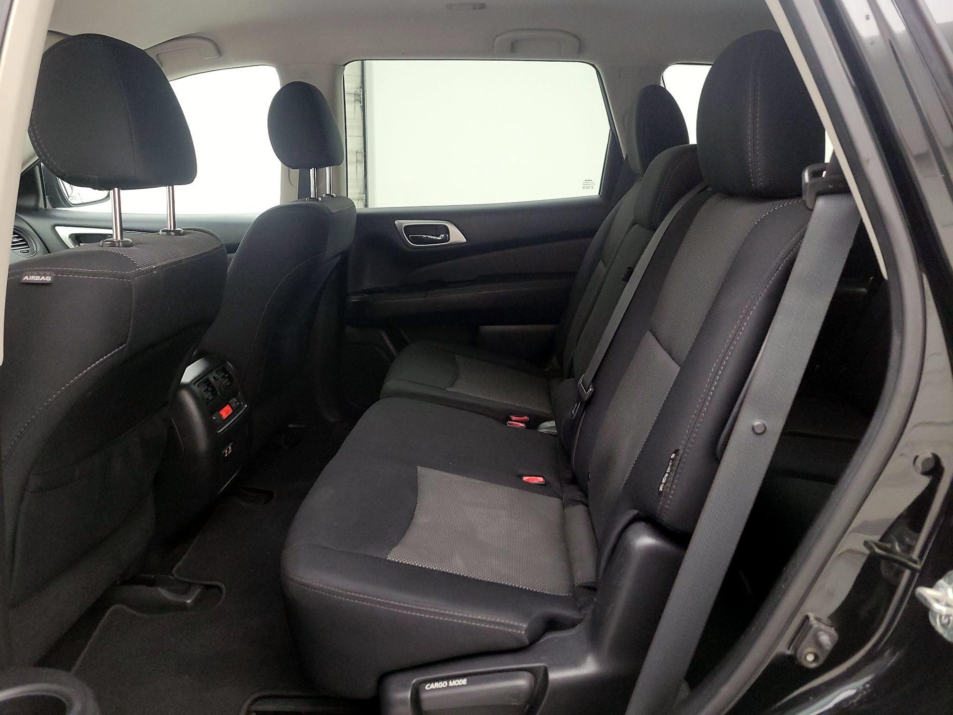 Thumbnail: 2019 Nissan Pathfinder - 19