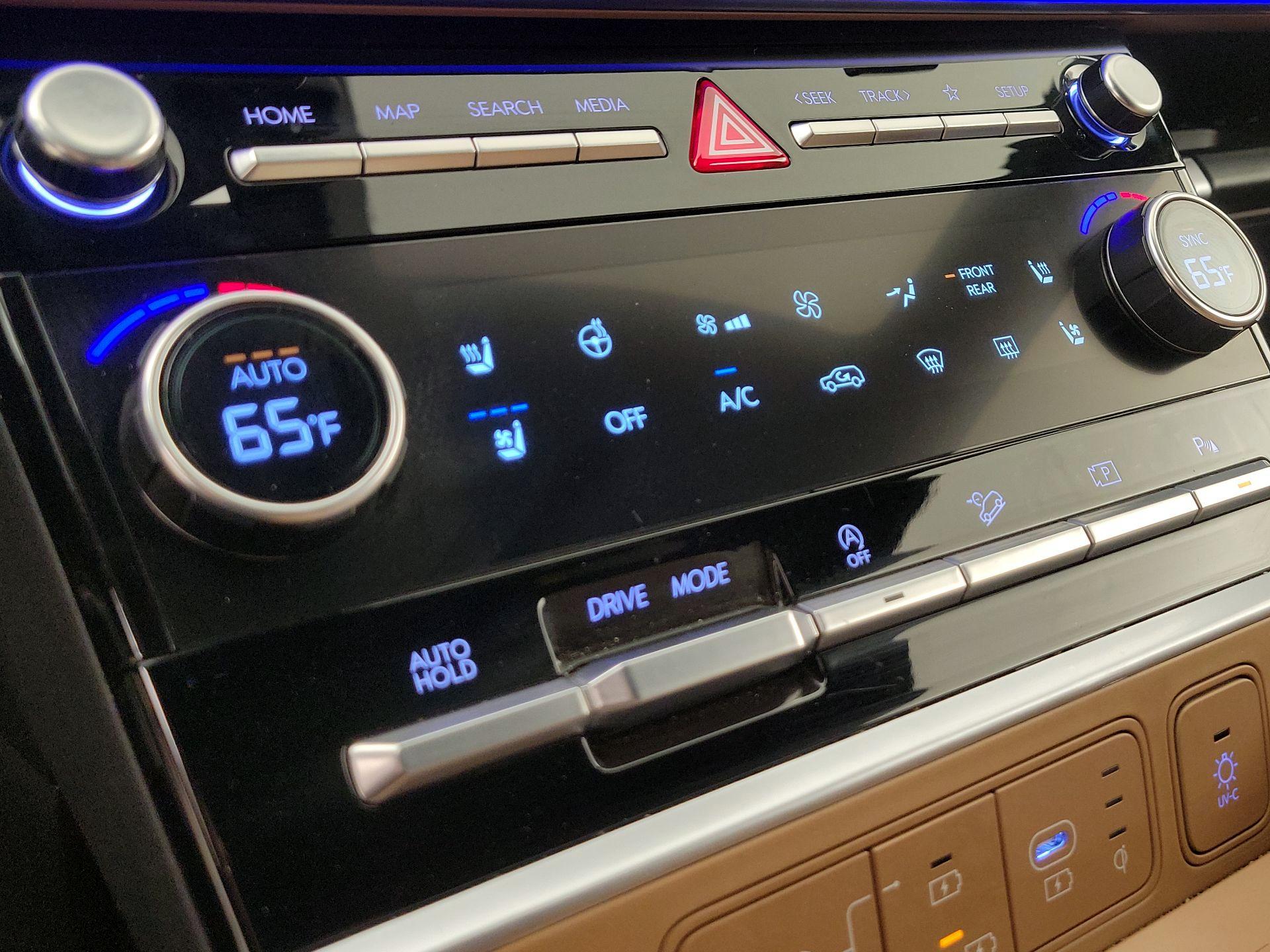 Thumbnail: 2025 Hyundai Santa Fe - 17