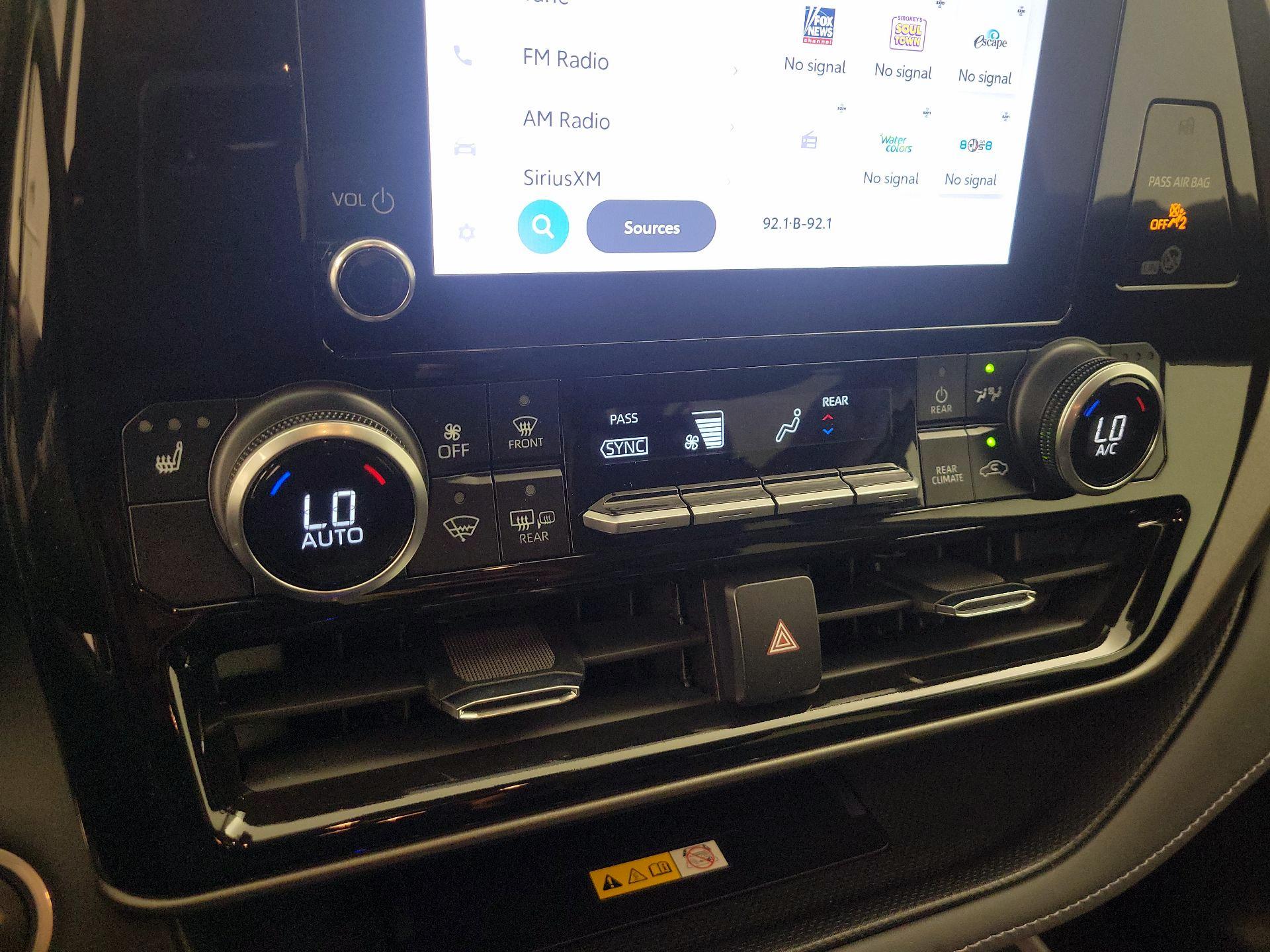 Thumbnail: 2024 Toyota Highlander - 16