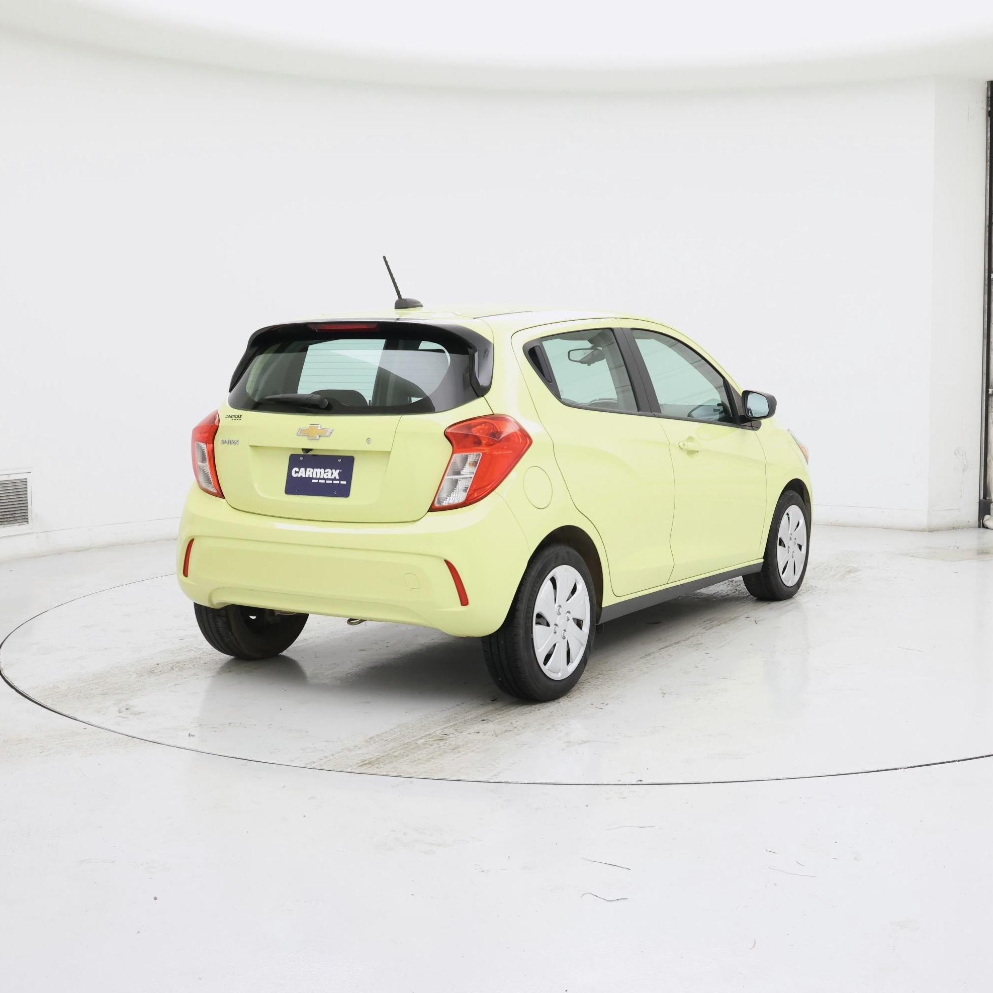 Thumbnail: 2017 Chevrolet Spark - 8
